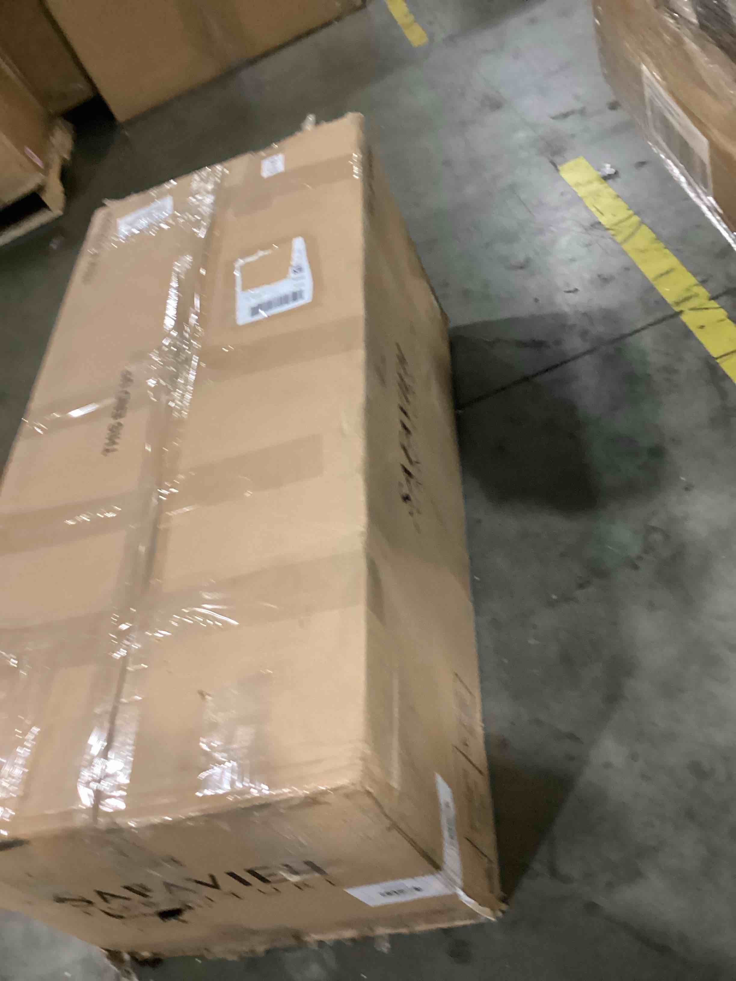 https://s3.amazonaws.com/lotting-images-prod/bidfta/GRA2479136_1750260361760.jpeg