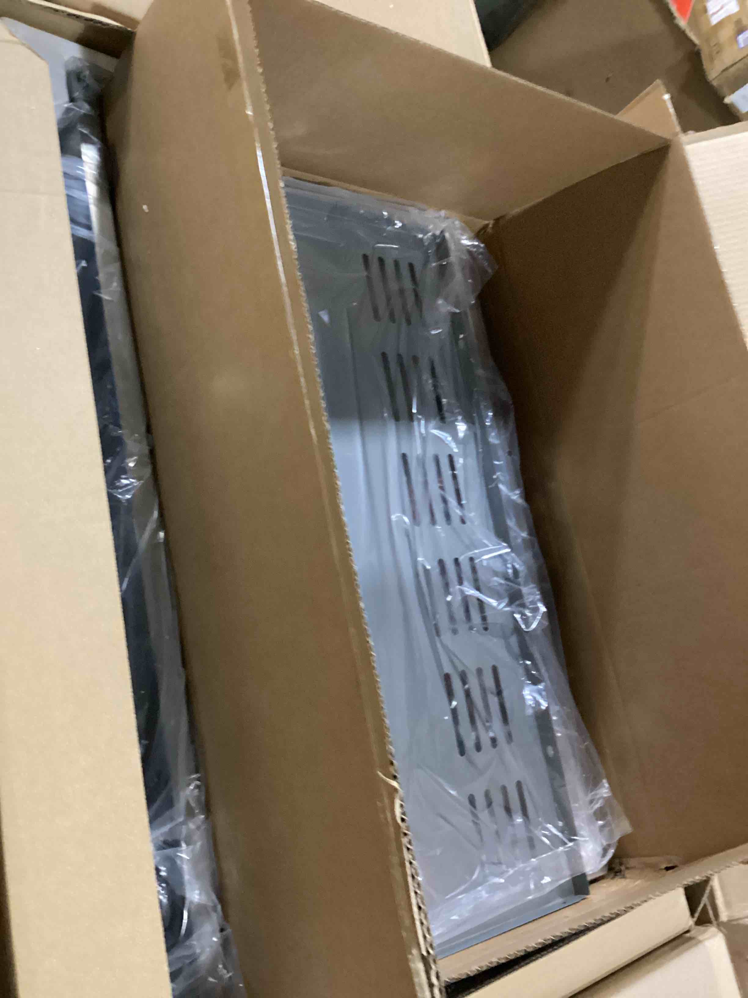 https://s3.amazonaws.com/lotting-images-prod/bidfta/GRA2479165_1750331749405.jpeg