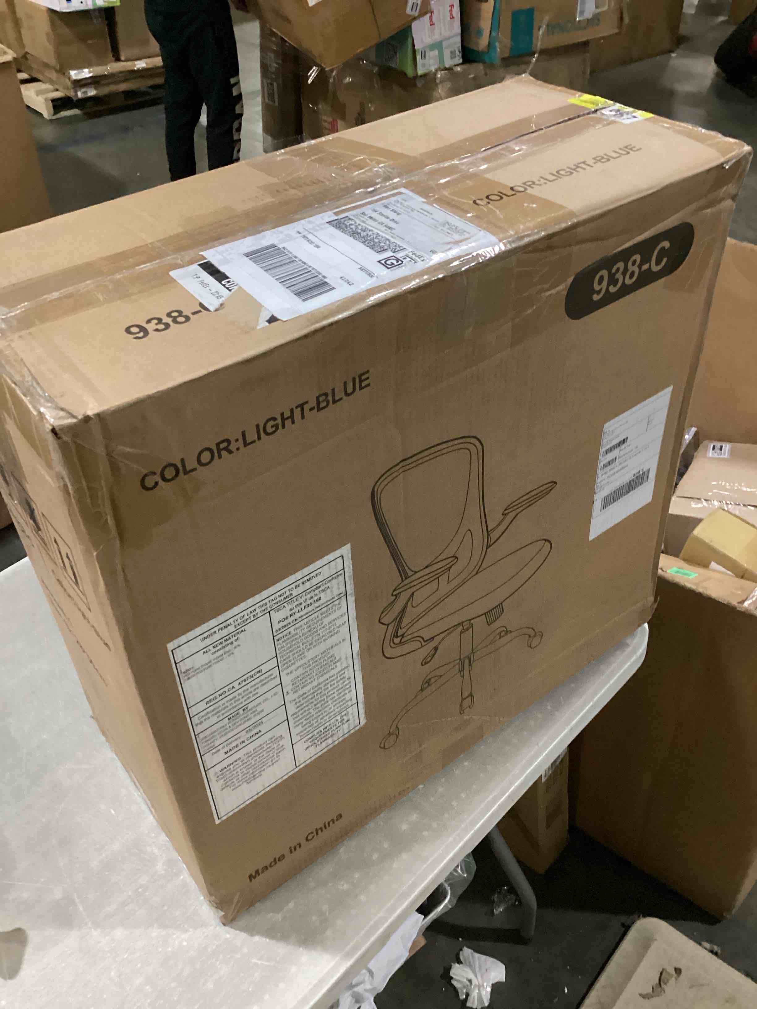 https://s3.amazonaws.com/lotting-images-prod/bidfta/GRA2479201_1750345463510.jpeg