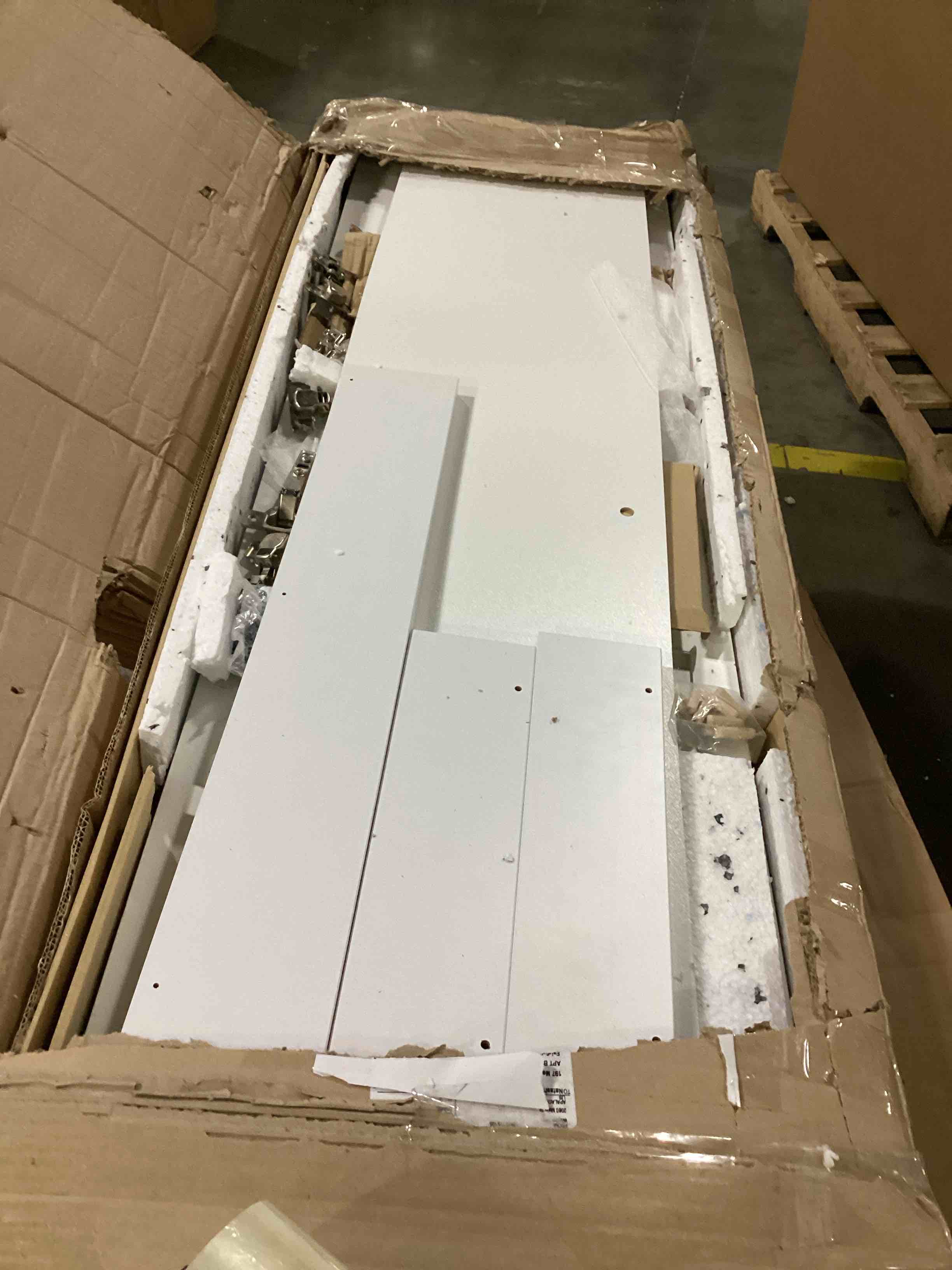 https://s3.amazonaws.com/lotting-images-prod/bidfta/GRA2479249_1750423908796.jpeg