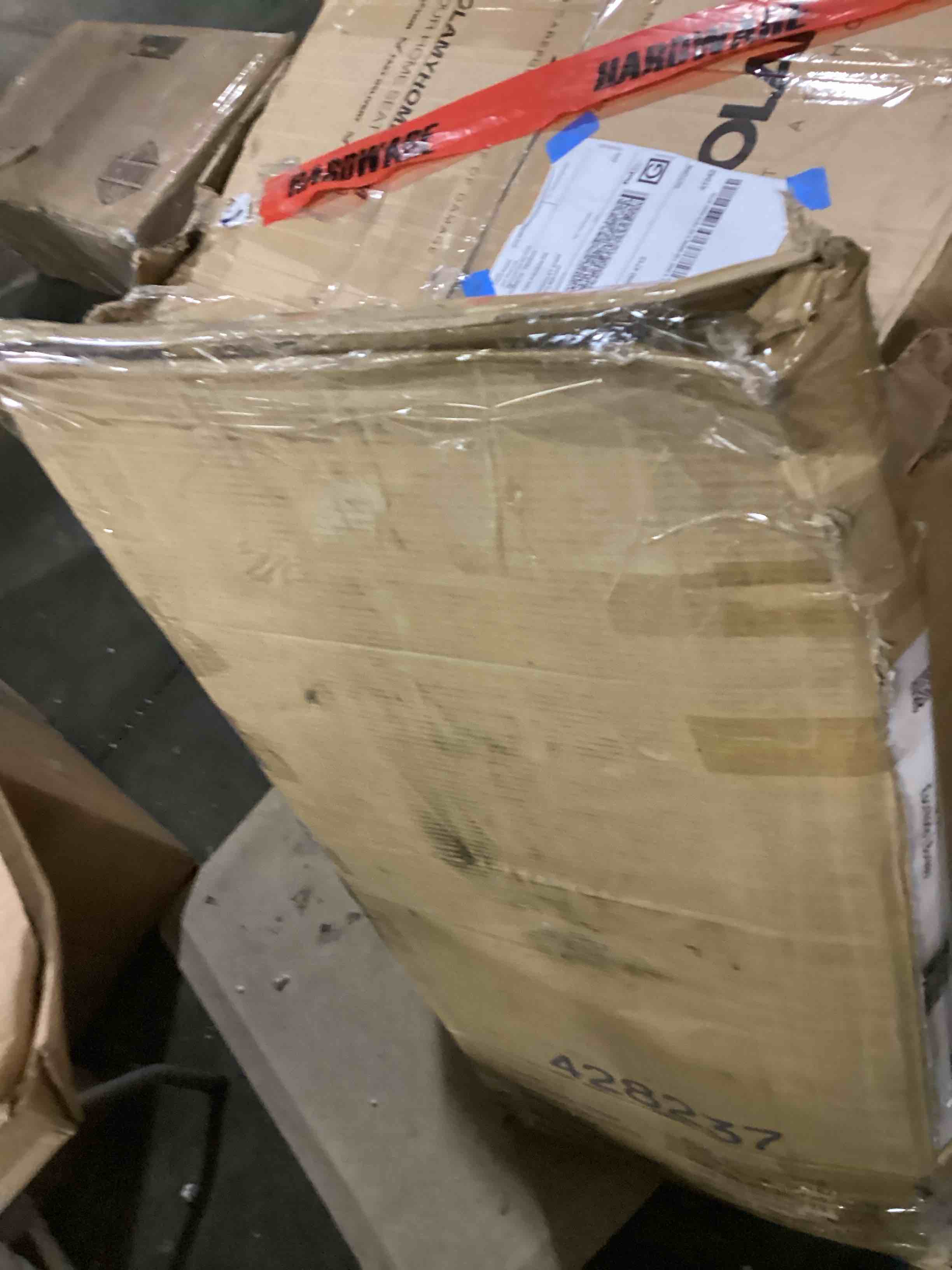 https://s3.amazonaws.com/lotting-images-prod/bidfta/GRA2479270_1750434228266.jpeg