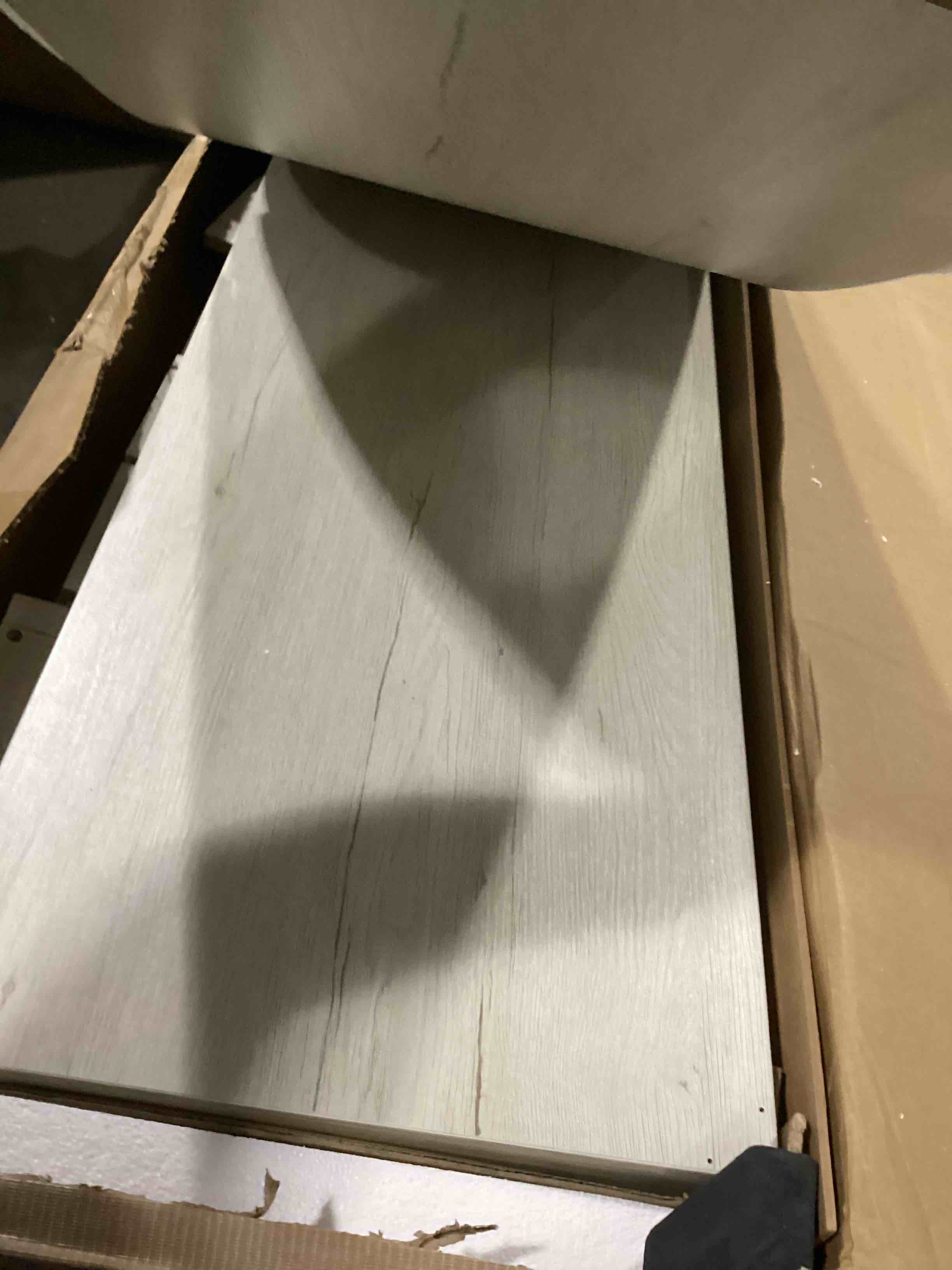 https://s3.amazonaws.com/lotting-images-prod/bidfta/GRA2479417_1750691090358.jpeg