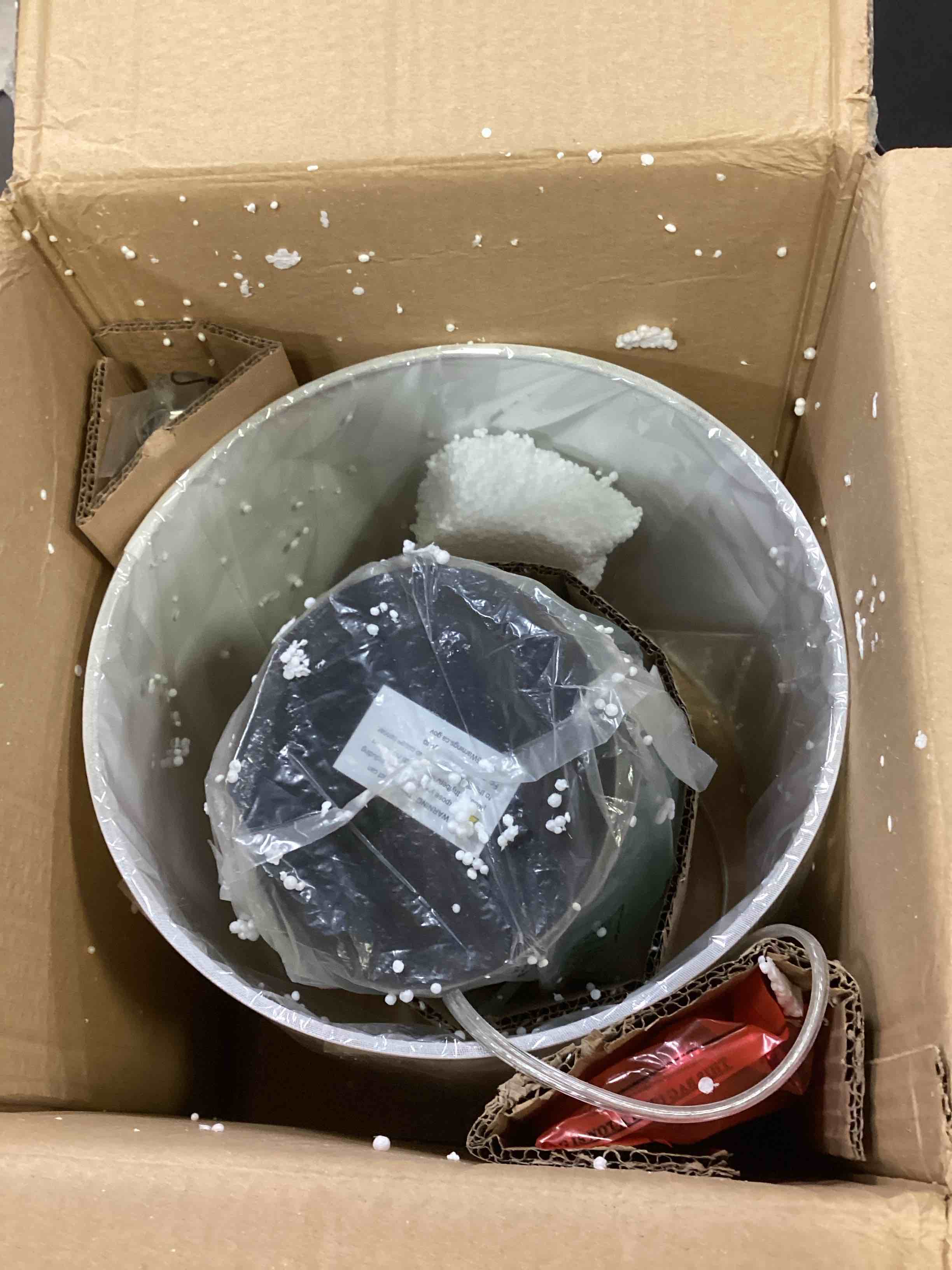 https://s3.amazonaws.com/lotting-images-prod/bidfta/GRA2480723_1753798982004.jpeg