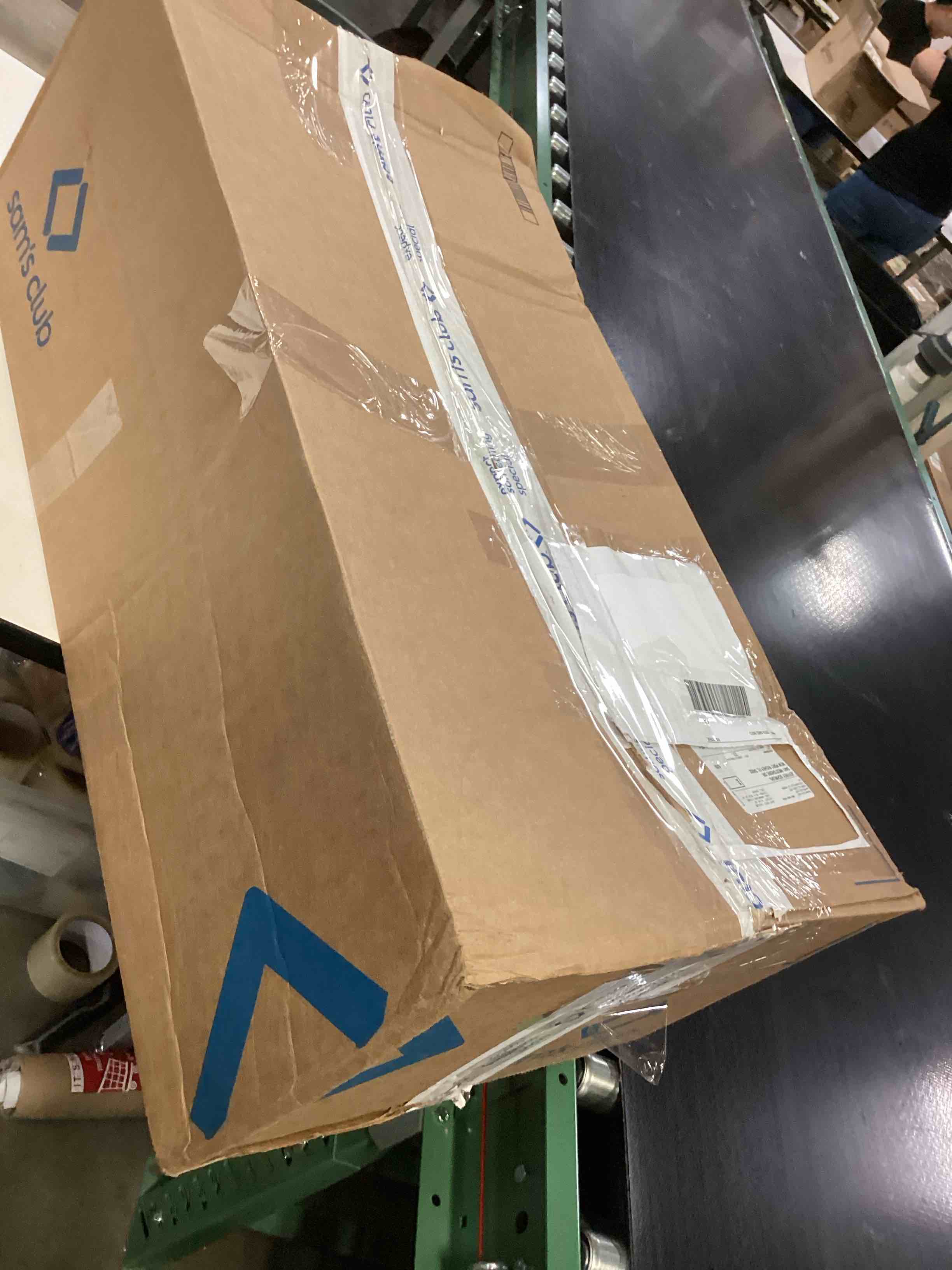 https://s3.amazonaws.com/lotting-images-prod/bidfta/GRA2480765_1753874238647.jpeg