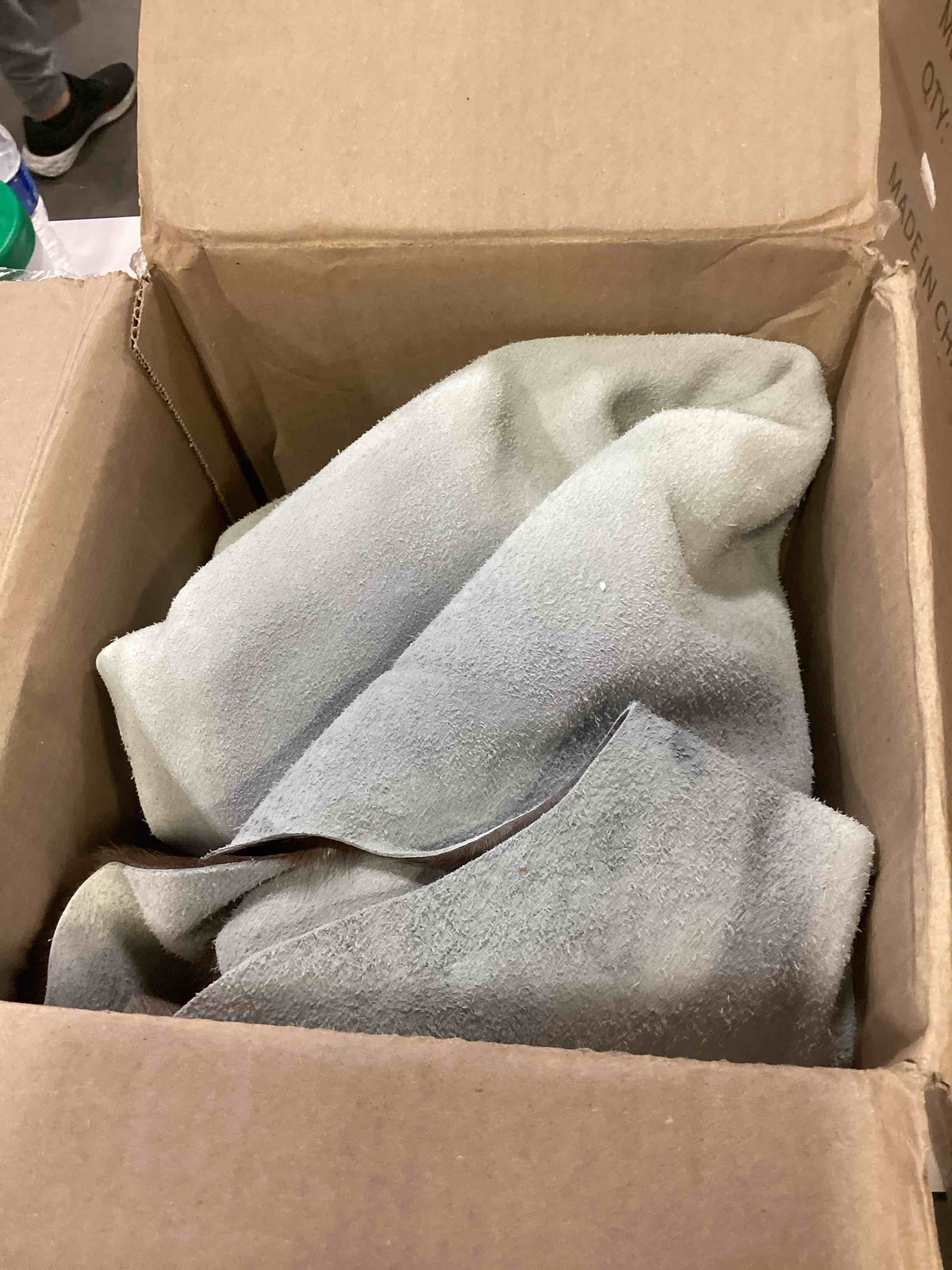 https://s3.amazonaws.com/lotting-images-prod/bidfta/GRA2480771_1753876085343.jpeg
