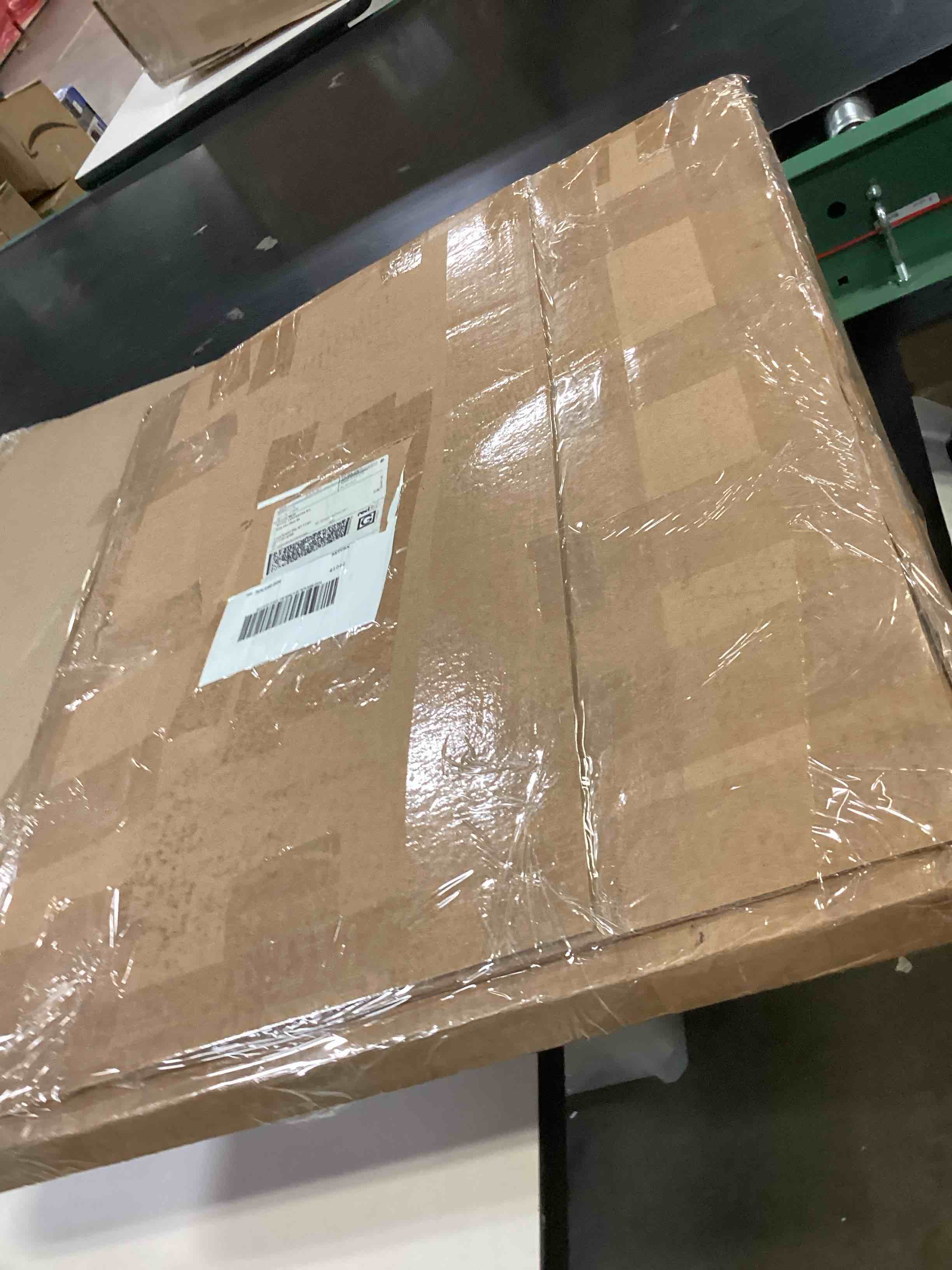 https://s3.amazonaws.com/lotting-images-prod/bidfta/GRA2480785_1753879480370.jpeg