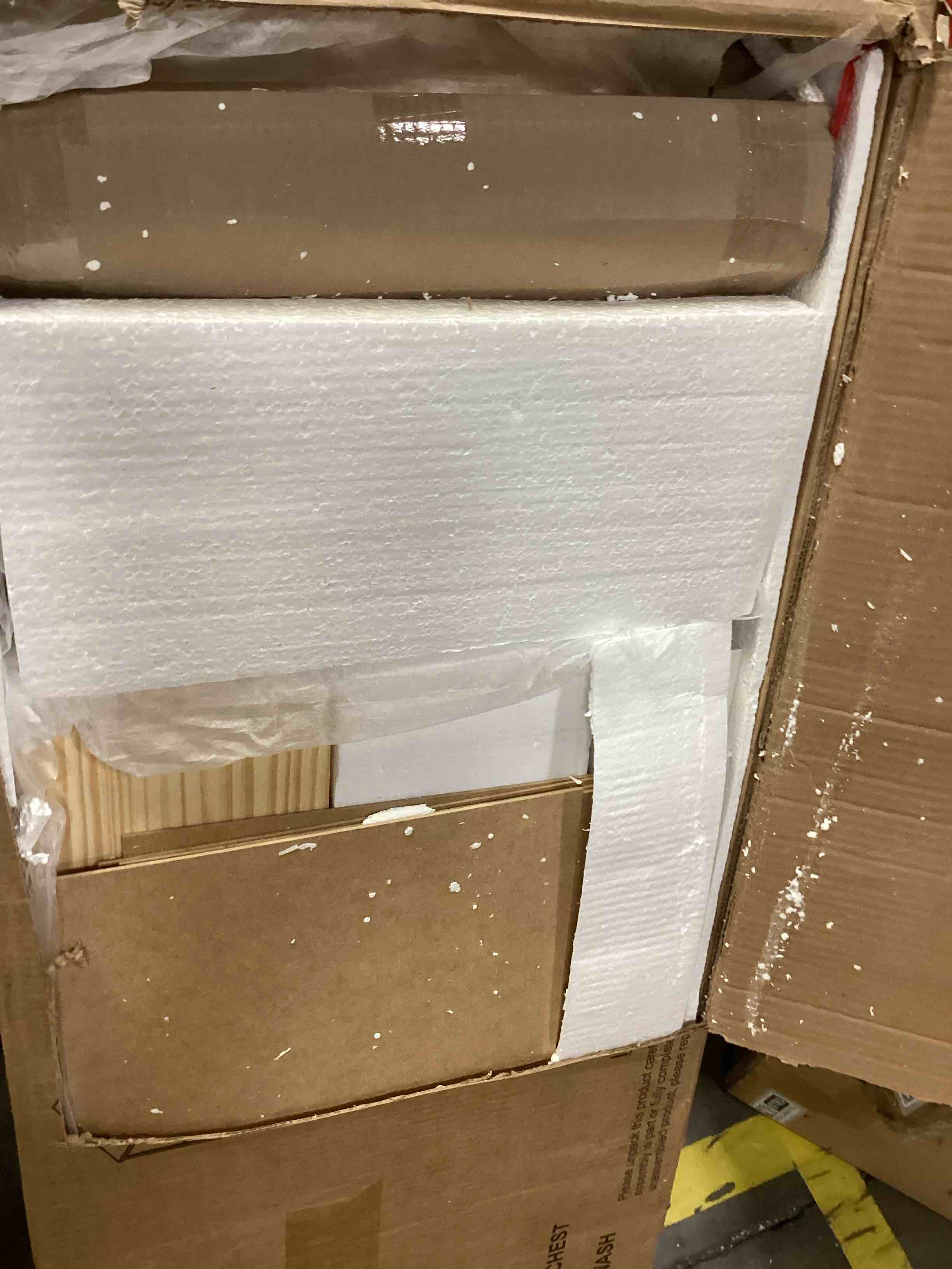 https://s3.amazonaws.com/lotting-images-prod/bidfta/GRA2480791_1753881282731.jpeg