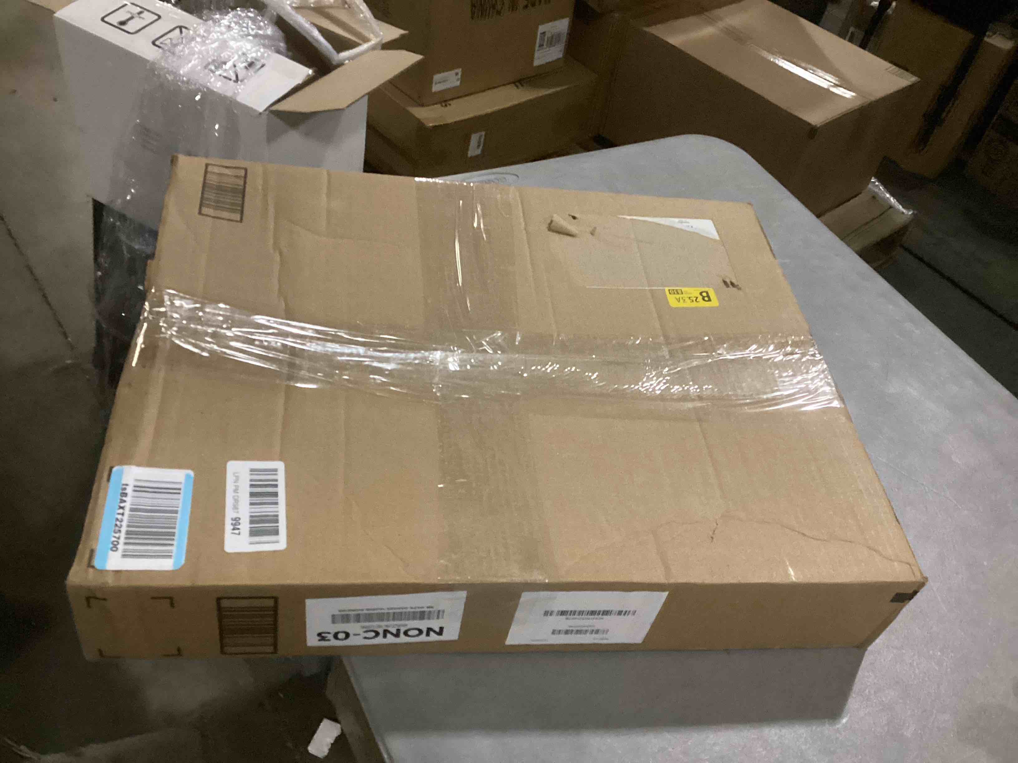 https://s3.amazonaws.com/lotting-images-prod/bidfta/GRA2485860_1745847685592.jpeg
