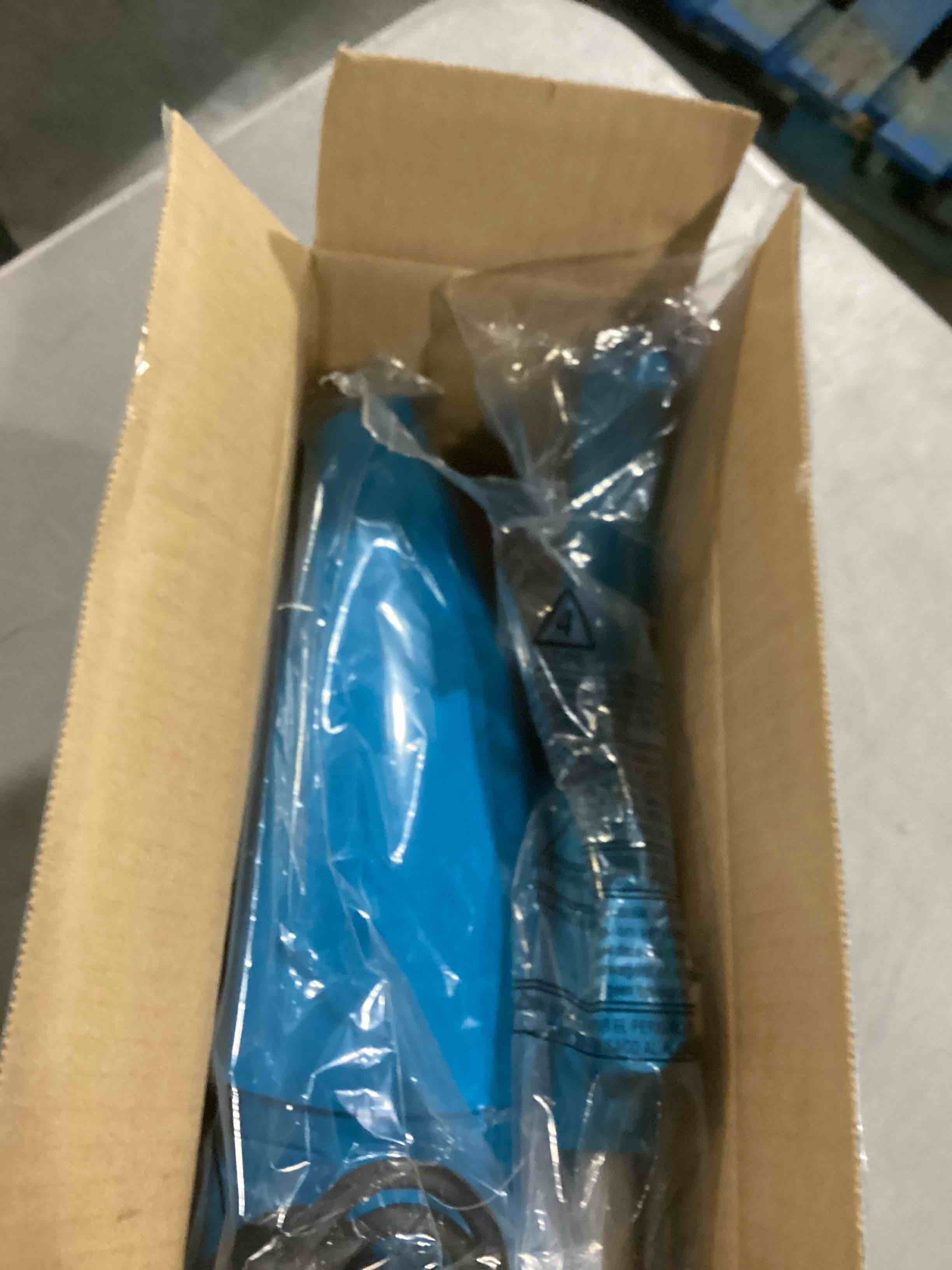https://s3.amazonaws.com/lotting-images-prod/bidfta/GRA2485889_1745854053829.jpeg