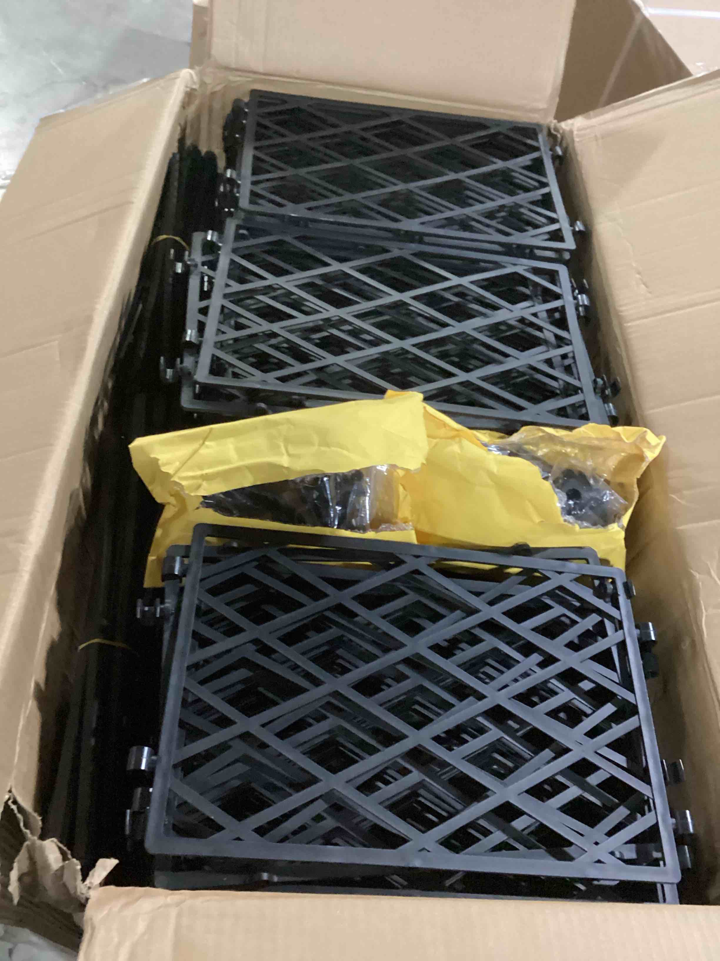 https://s3.amazonaws.com/lotting-images-prod/bidfta/GRA2486390_1746531126144.jpeg