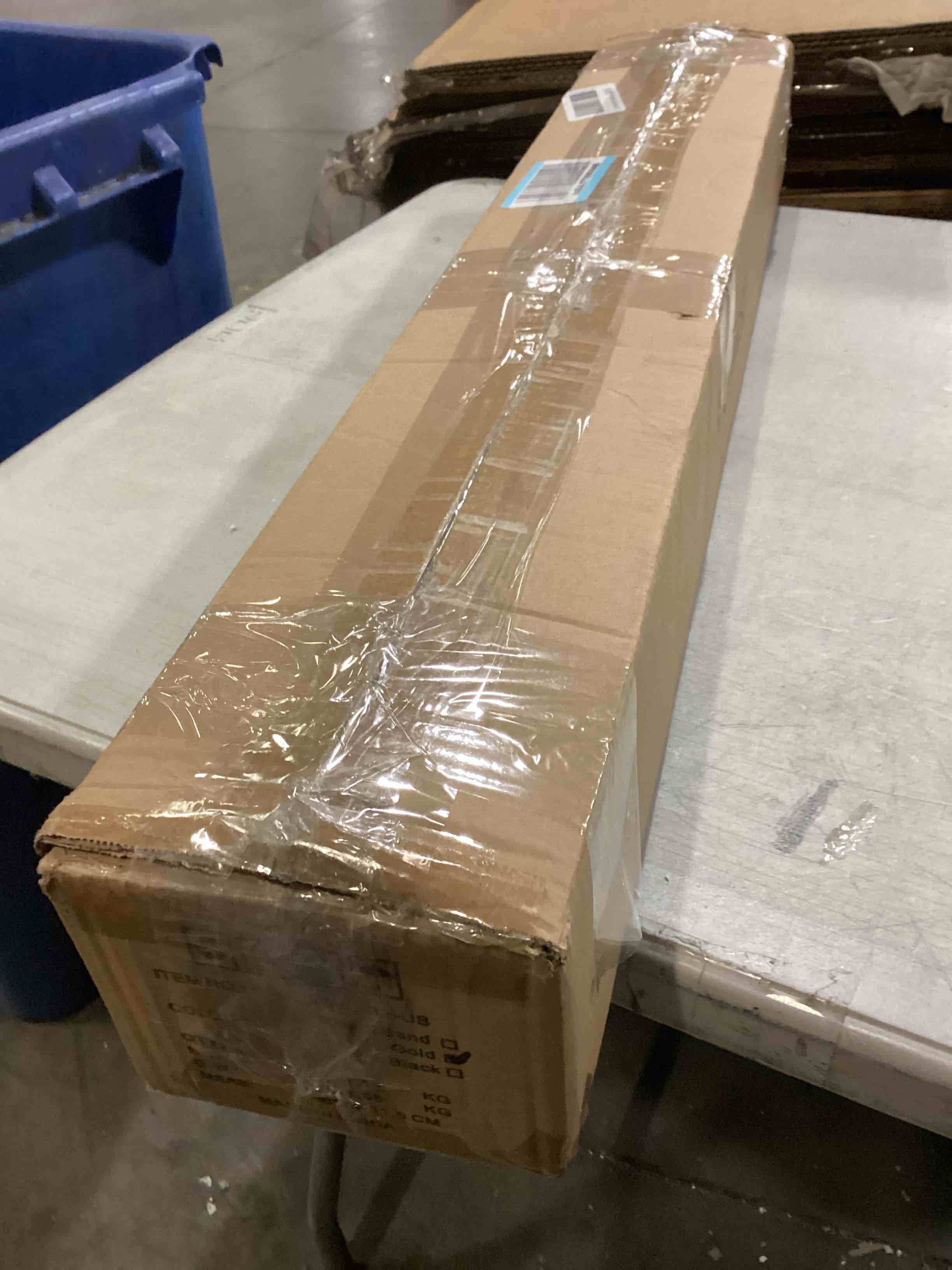https://s3.amazonaws.com/lotting-images-prod/bidfta/GRA2487731_1748976620153.jpeg