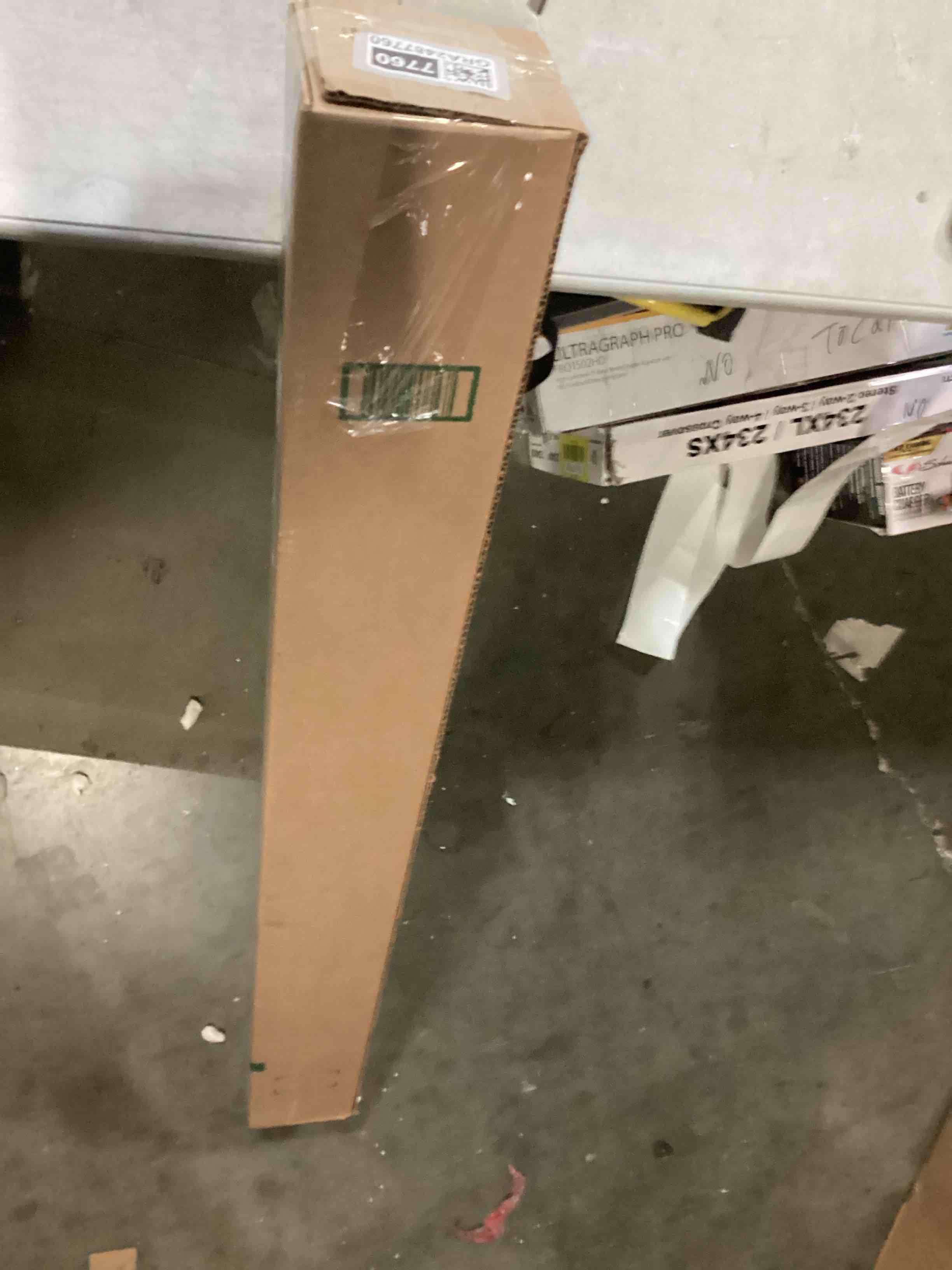 https://s3.amazonaws.com/lotting-images-prod/bidfta/GRA2487760_1749038723560.jpeg