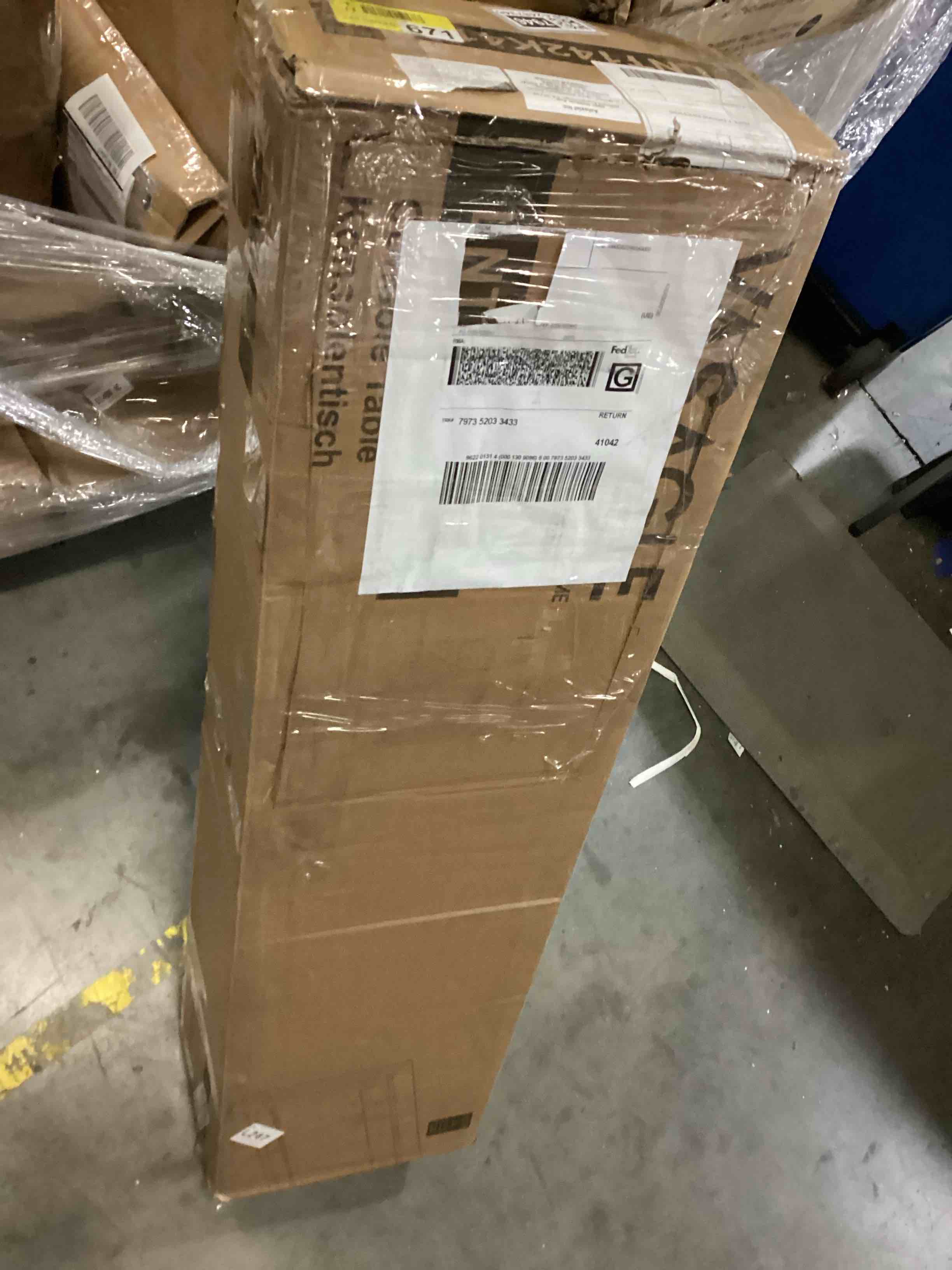 https://s3.amazonaws.com/lotting-images-prod/bidfta/GRA2487946_1749220098179.jpeg