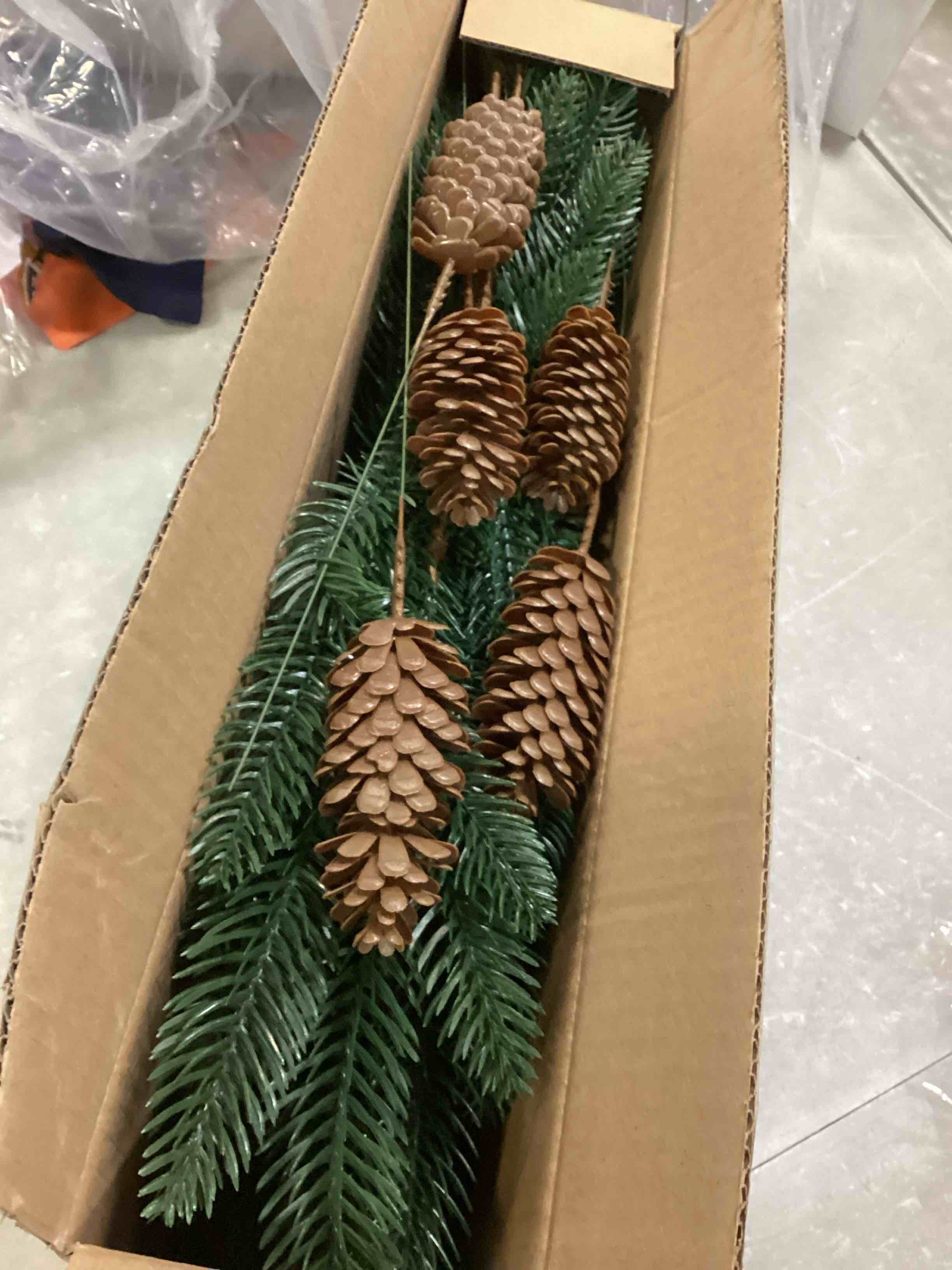 Condition photo showing Good Condition for Ivydale 17Pcs Faux Pine Branches Norfolk Stem for Christmas Decoration, Artificial Greenery Plants Pine Needles with Pinecones for Table DIY Home Winter Indoor Vase Real Touch Christmas Decorations Pine Branch+bigpinecones
