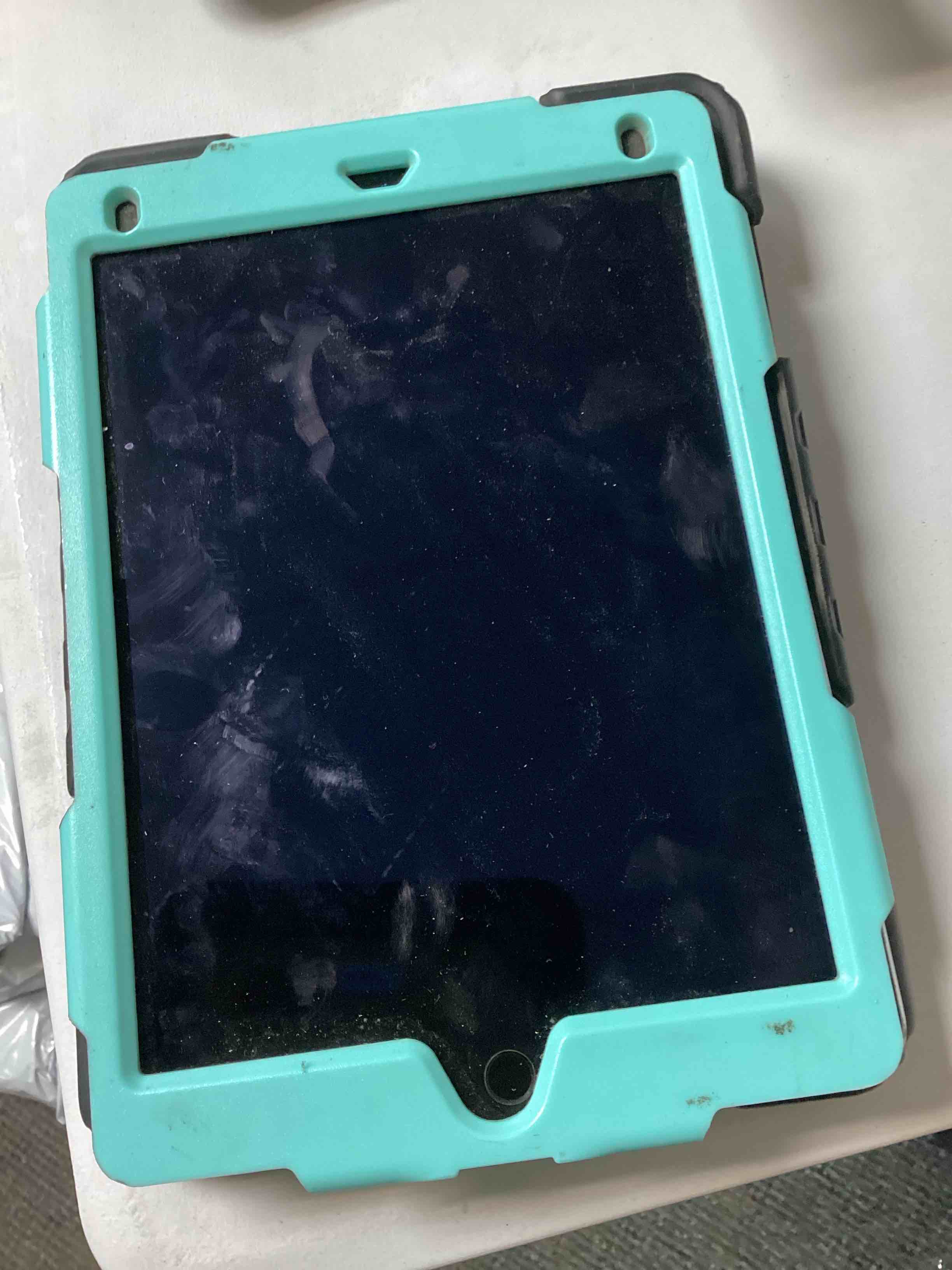 Condition photo showing Good Condition for Apple iPad Air 2 Wi-Fi (A1566) 128 GB Wi-Fi Only Space Gray