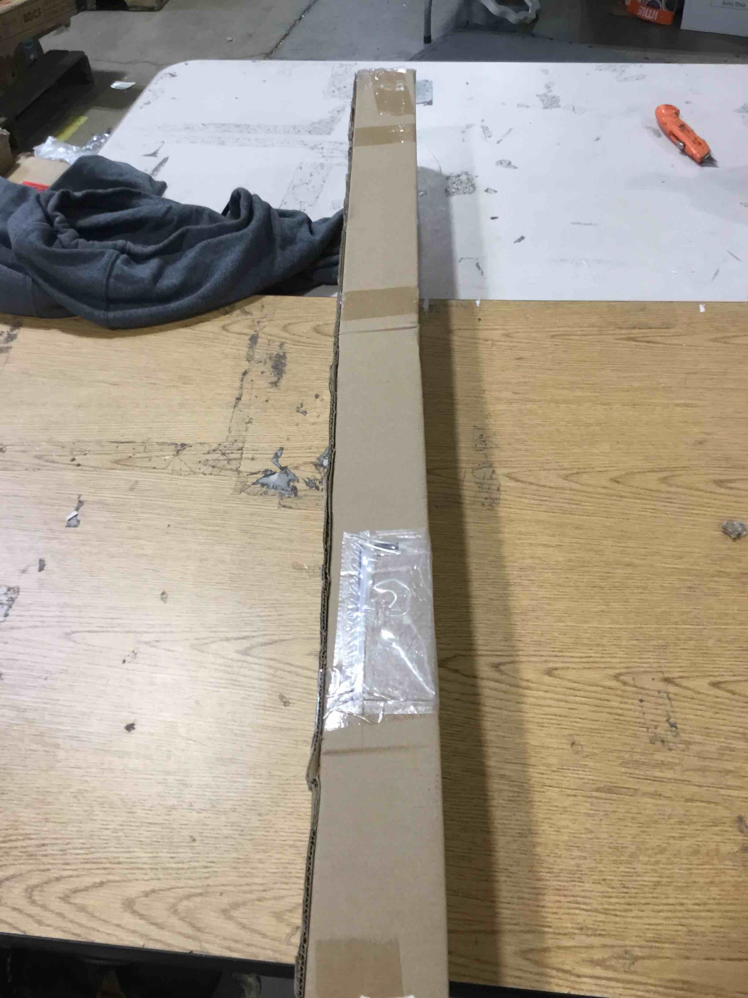 https://s3.amazonaws.com/lotting-images-prod/bidfta/GRA2584377_1748618893906.jpeg