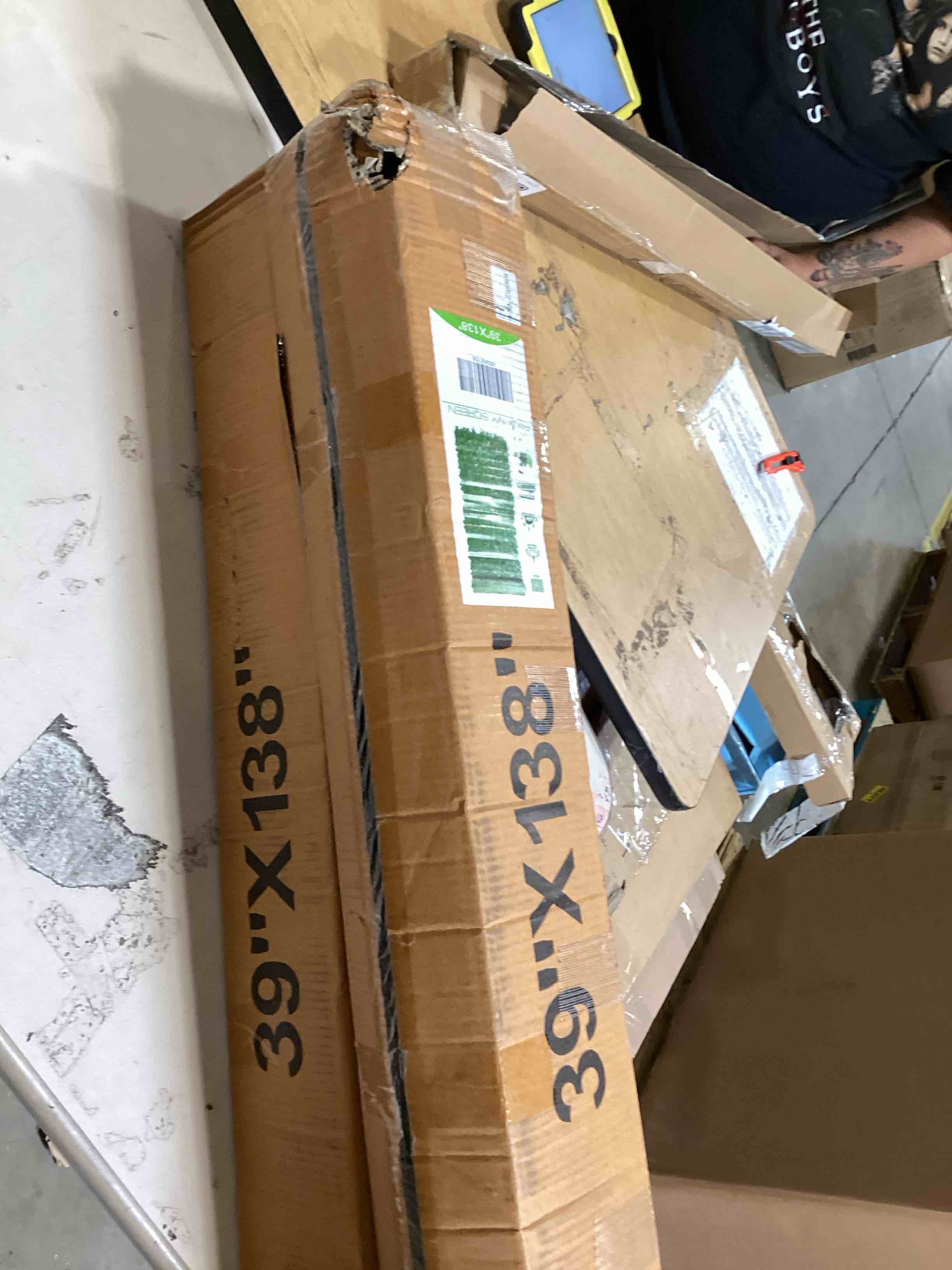 https://s3.amazonaws.com/lotting-images-prod/bidfta/GRA2584618_1748883896385.jpeg