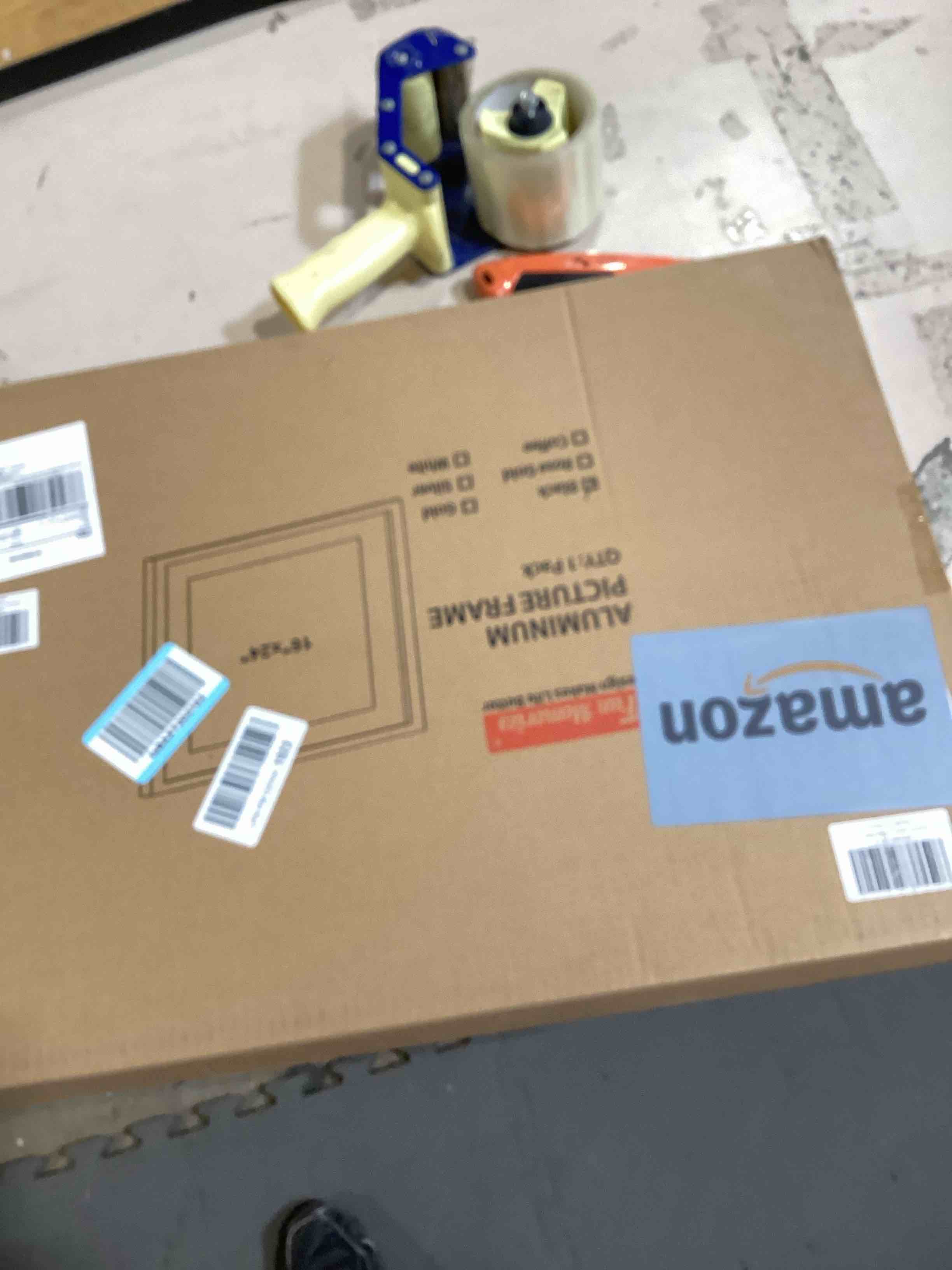 https://s3.amazonaws.com/lotting-images-prod/bidfta/GRA2584631_1748885209794.jpeg
