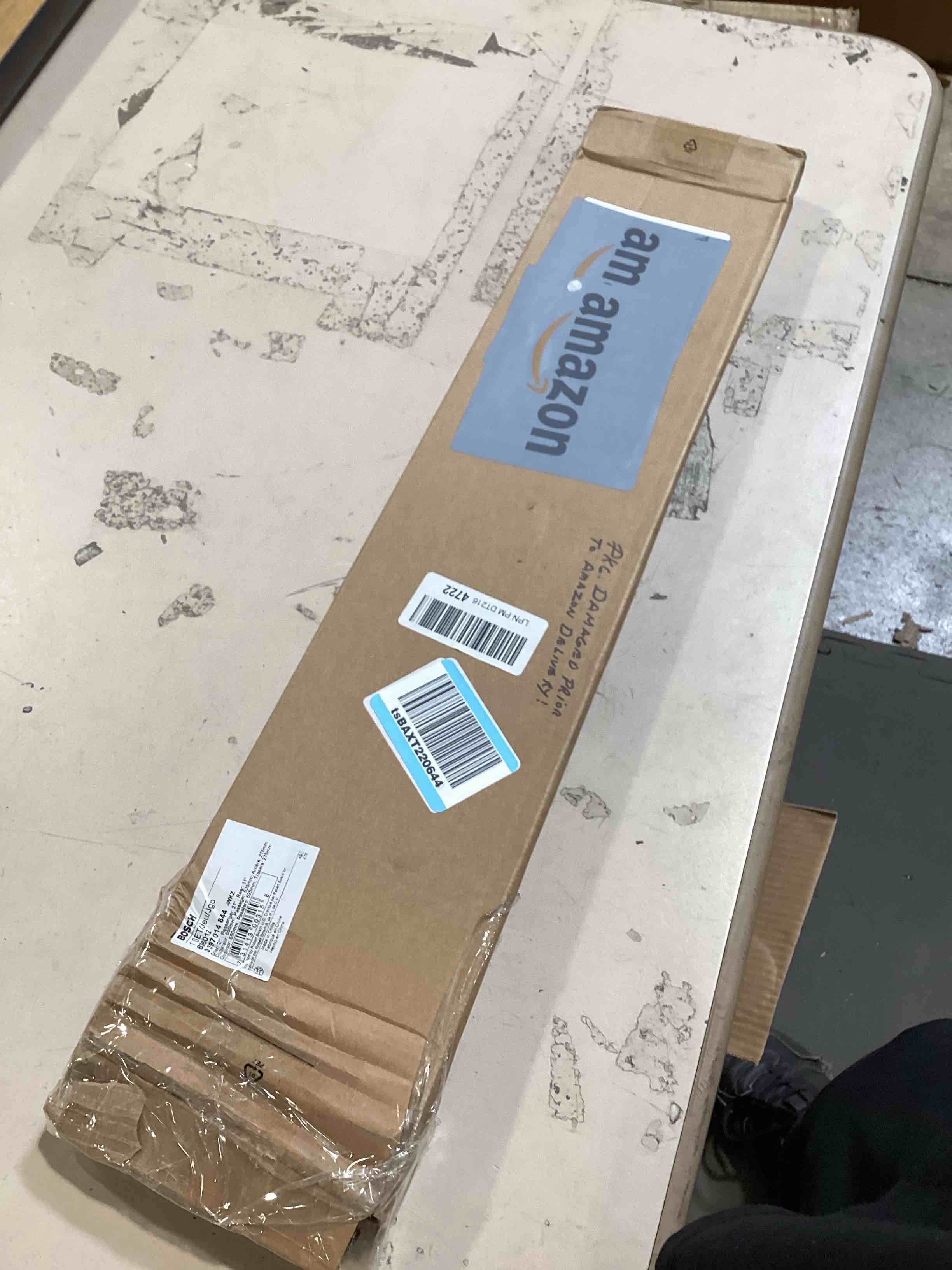 https://s3.amazonaws.com/lotting-images-prod/bidfta/GRA2584667_1748890593515.jpeg