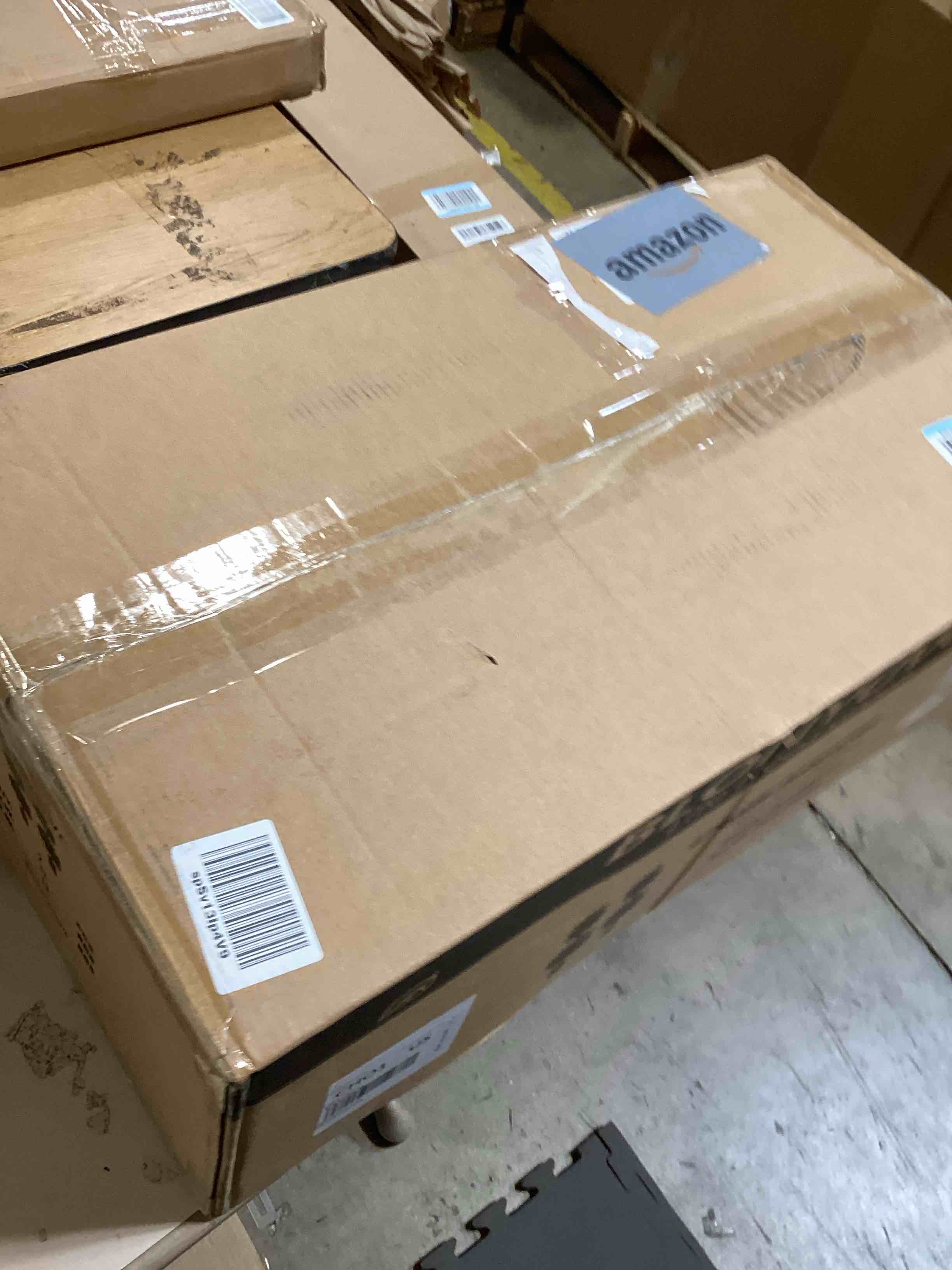 https://s3.amazonaws.com/lotting-images-prod/bidfta/GRA2585142_1749048991577.jpeg