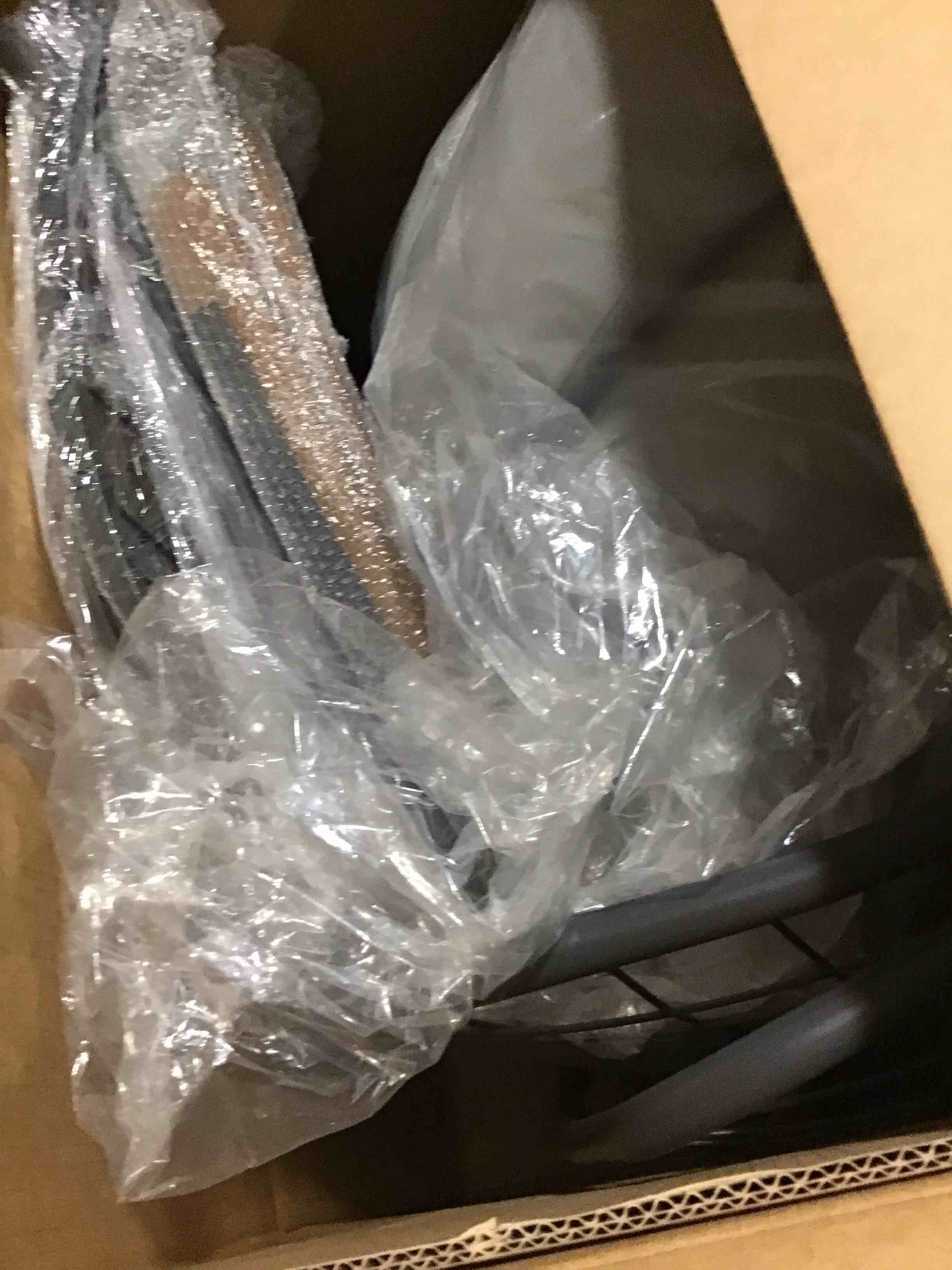 https://s3.amazonaws.com/lotting-images-prod/bidfta/GRA2586160_1749757557358.jpeg