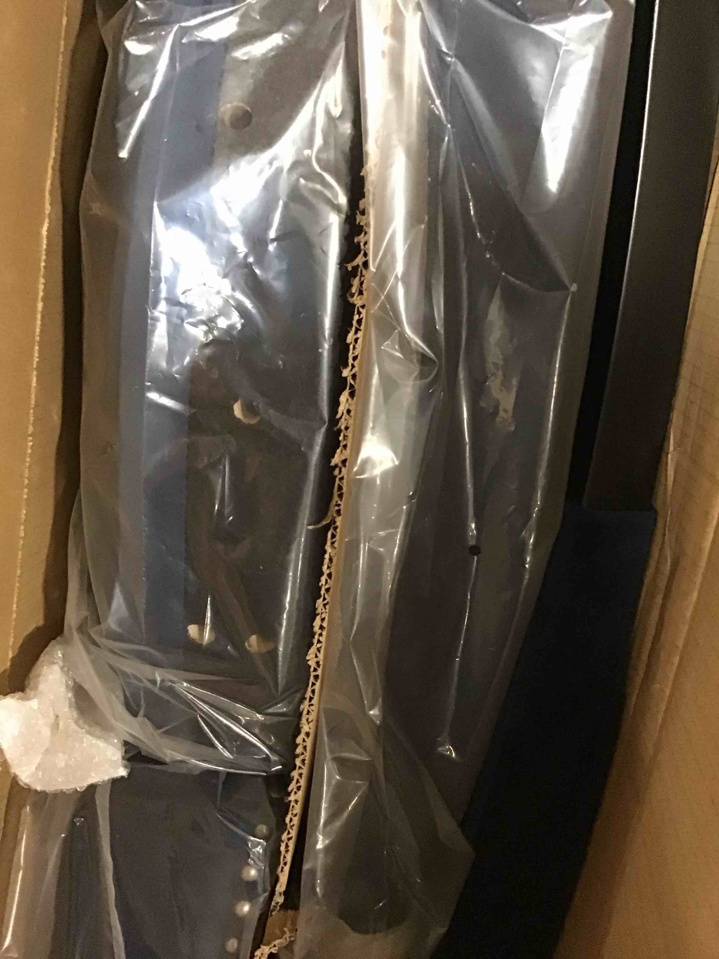 https://s3.amazonaws.com/lotting-images-prod/bidfta/GRA2586190_1749823776074.jpeg