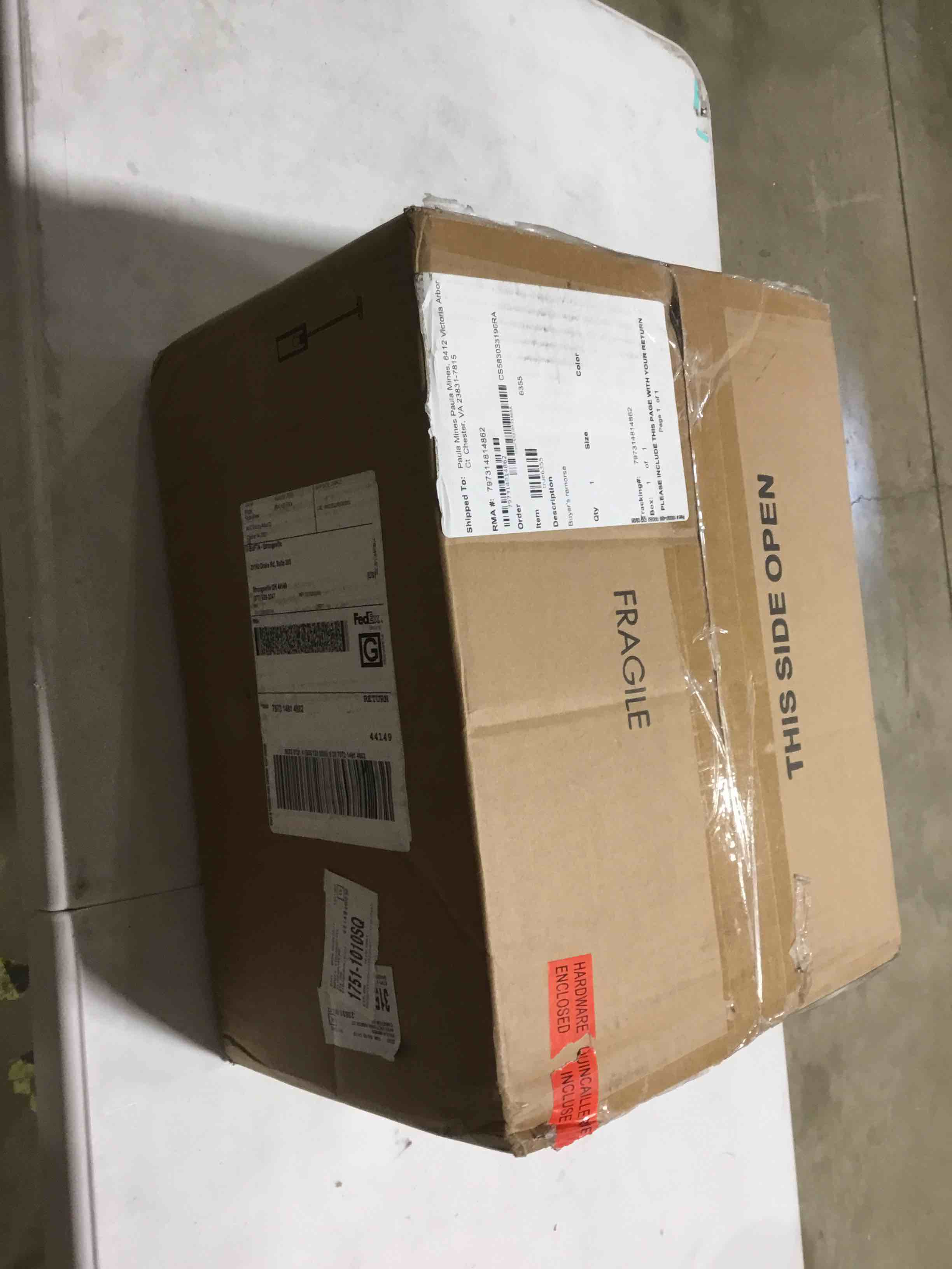 https://s3.amazonaws.com/lotting-images-prod/bidfta/GRA2587547_1748879123746.jpeg