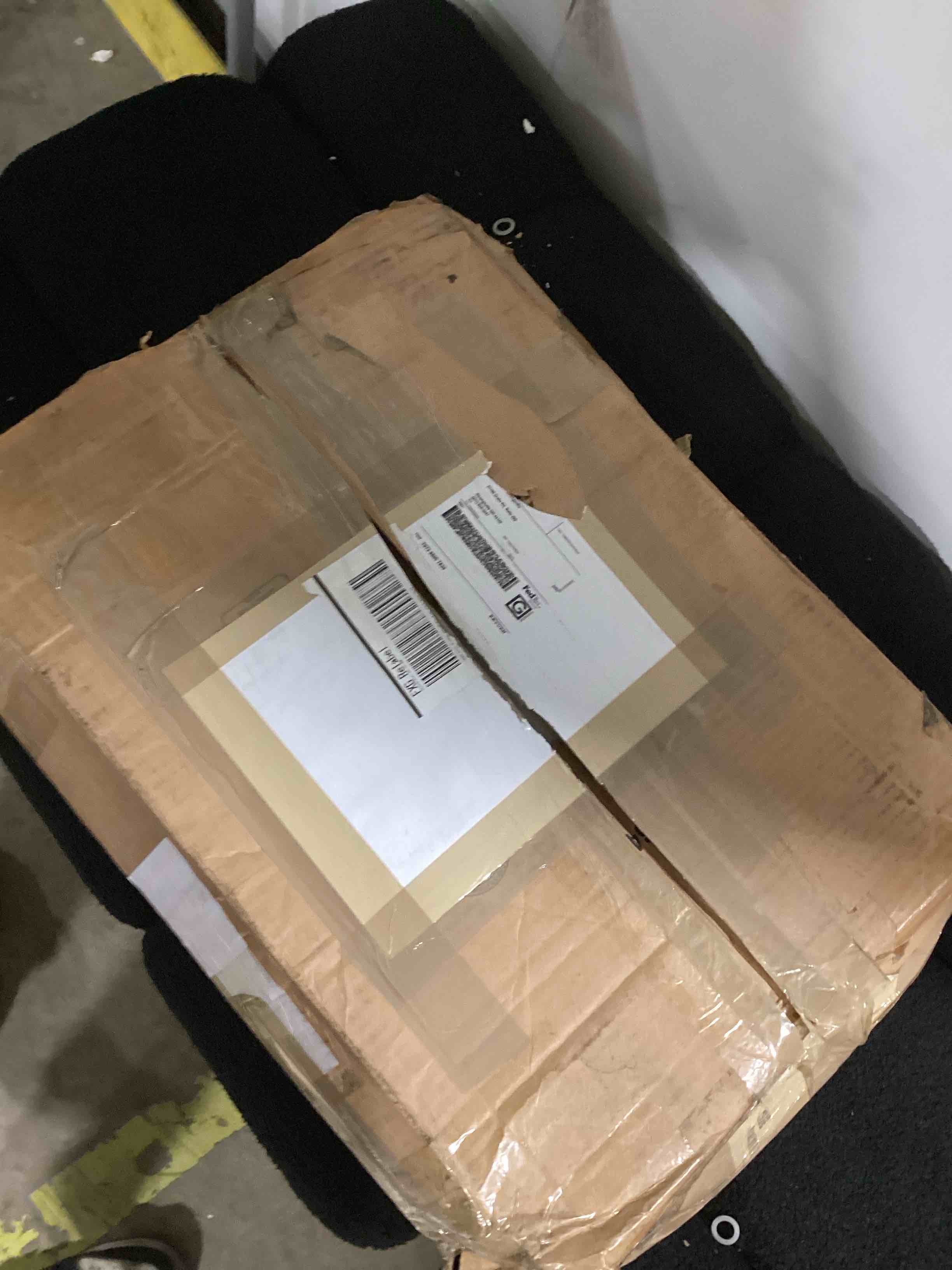 https://s3.amazonaws.com/lotting-images-prod/bidfta/GRA2588145_1750077804104.jpeg