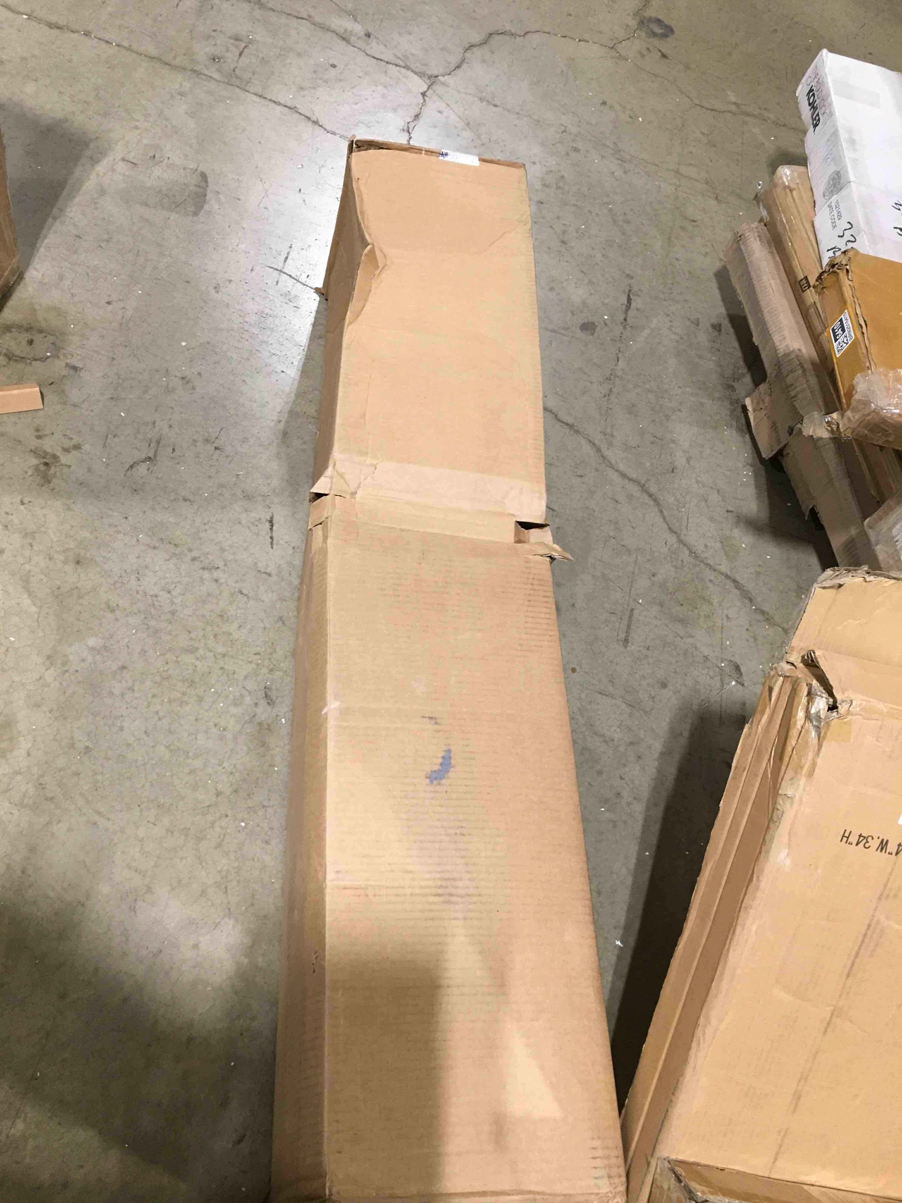 https://s3.amazonaws.com/lotting-images-prod/bidfta/GRA2588443_1750248615397.jpeg