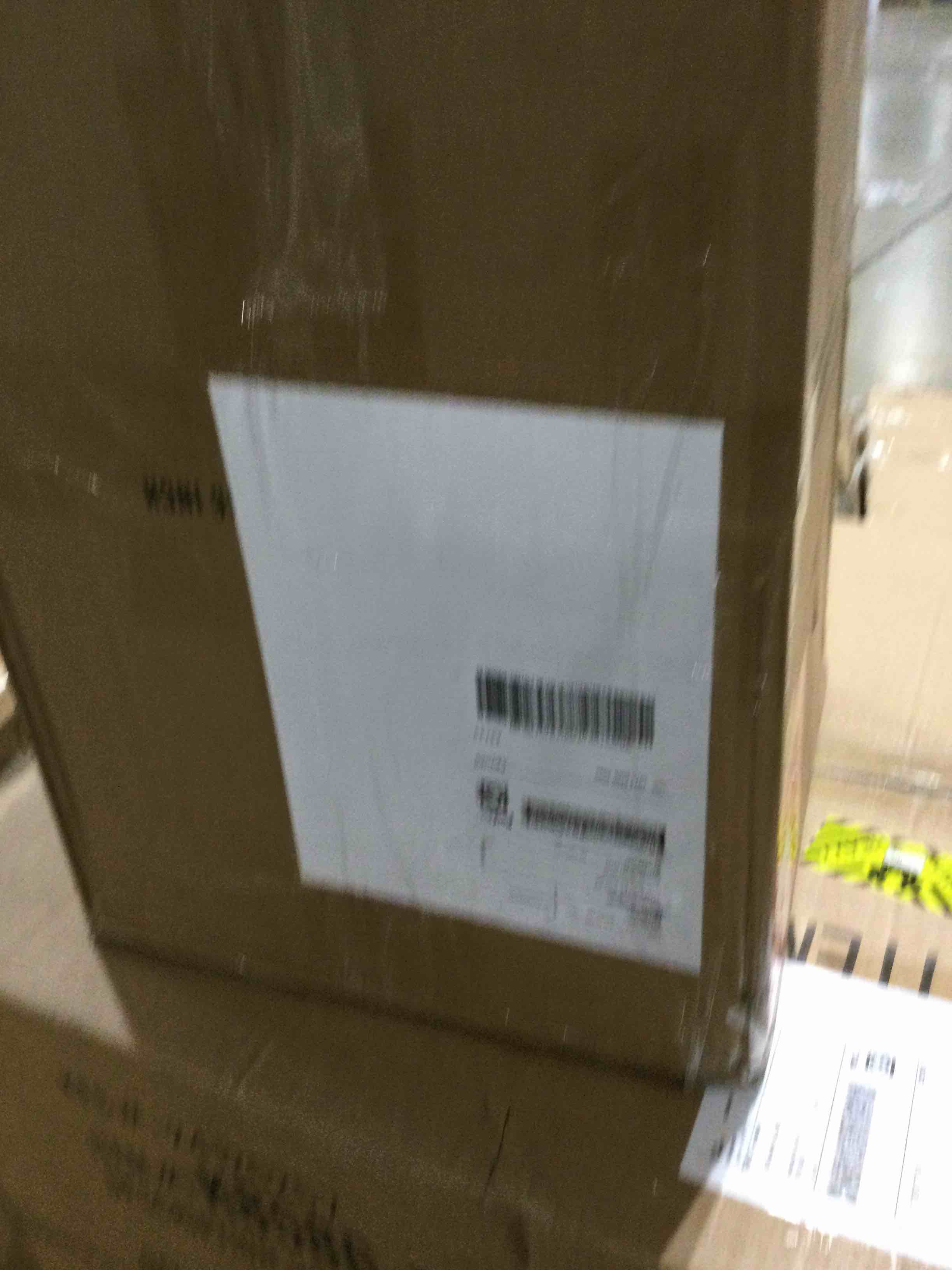 https://s3.amazonaws.com/lotting-images-prod/bidfta/GRA2588492_1750262674421.jpeg