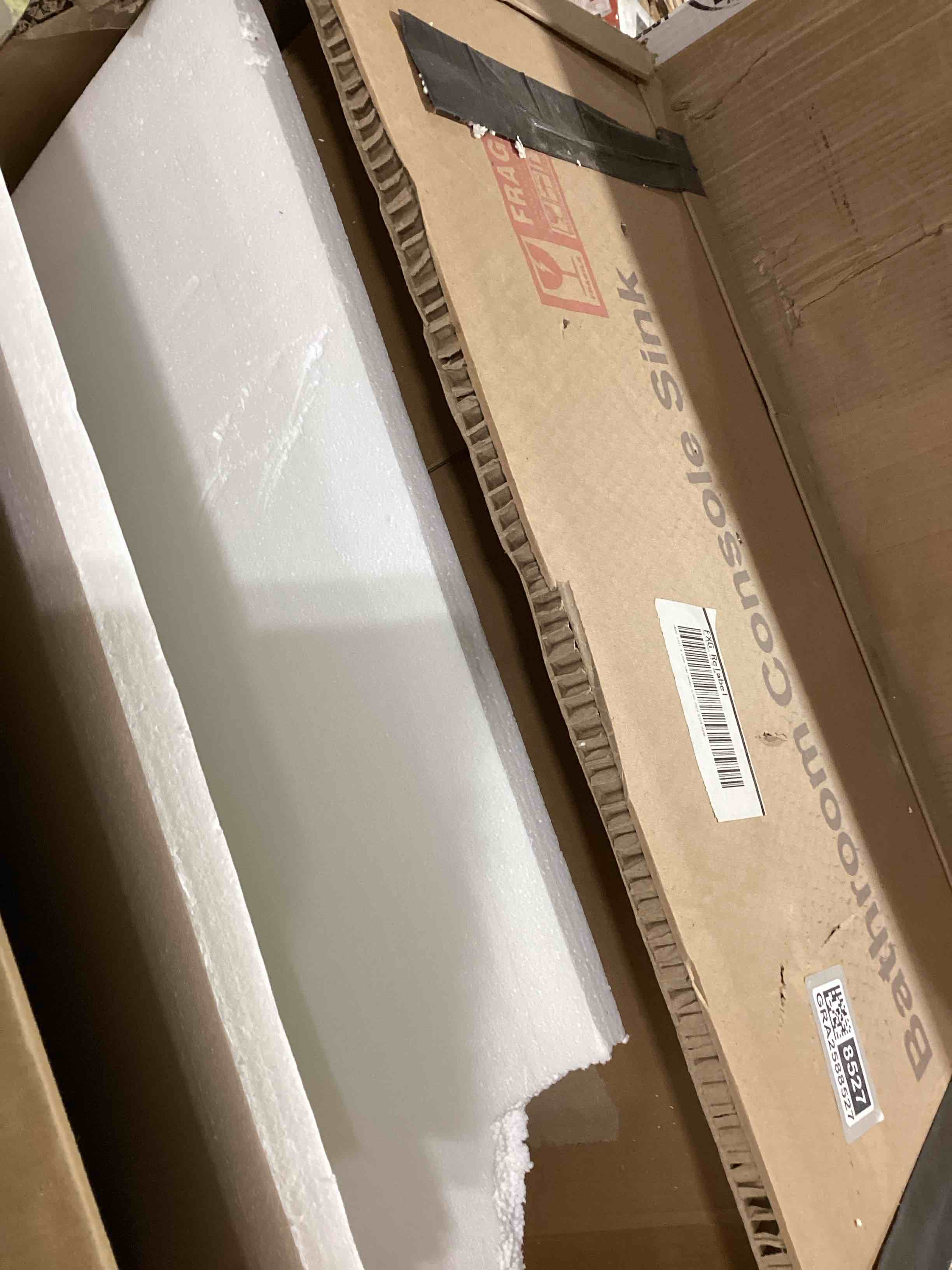 https://s3.amazonaws.com/lotting-images-prod/bidfta/GRA2588527_1750333683950.jpeg