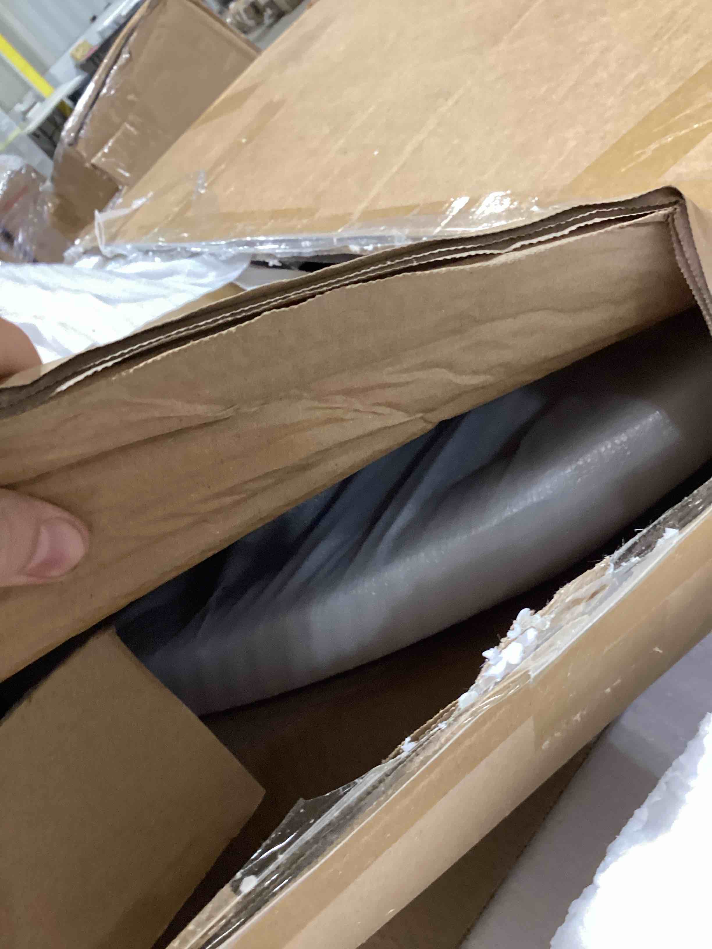 https://s3.amazonaws.com/lotting-images-prod/bidfta/GRA2588552_1750337051604.jpeg