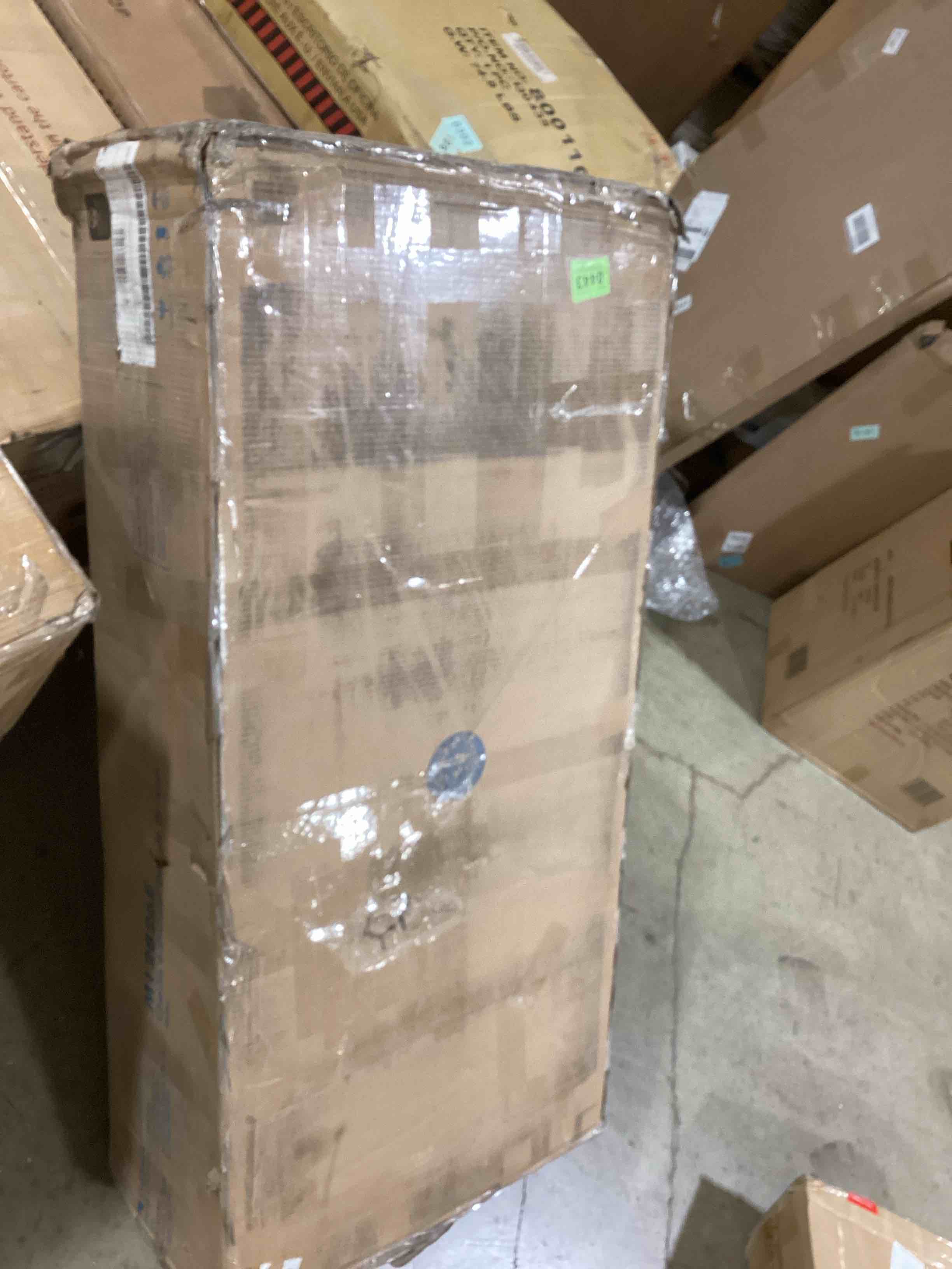 https://s3.amazonaws.com/lotting-images-prod/bidfta/GRA2588570_1750338744060.jpeg