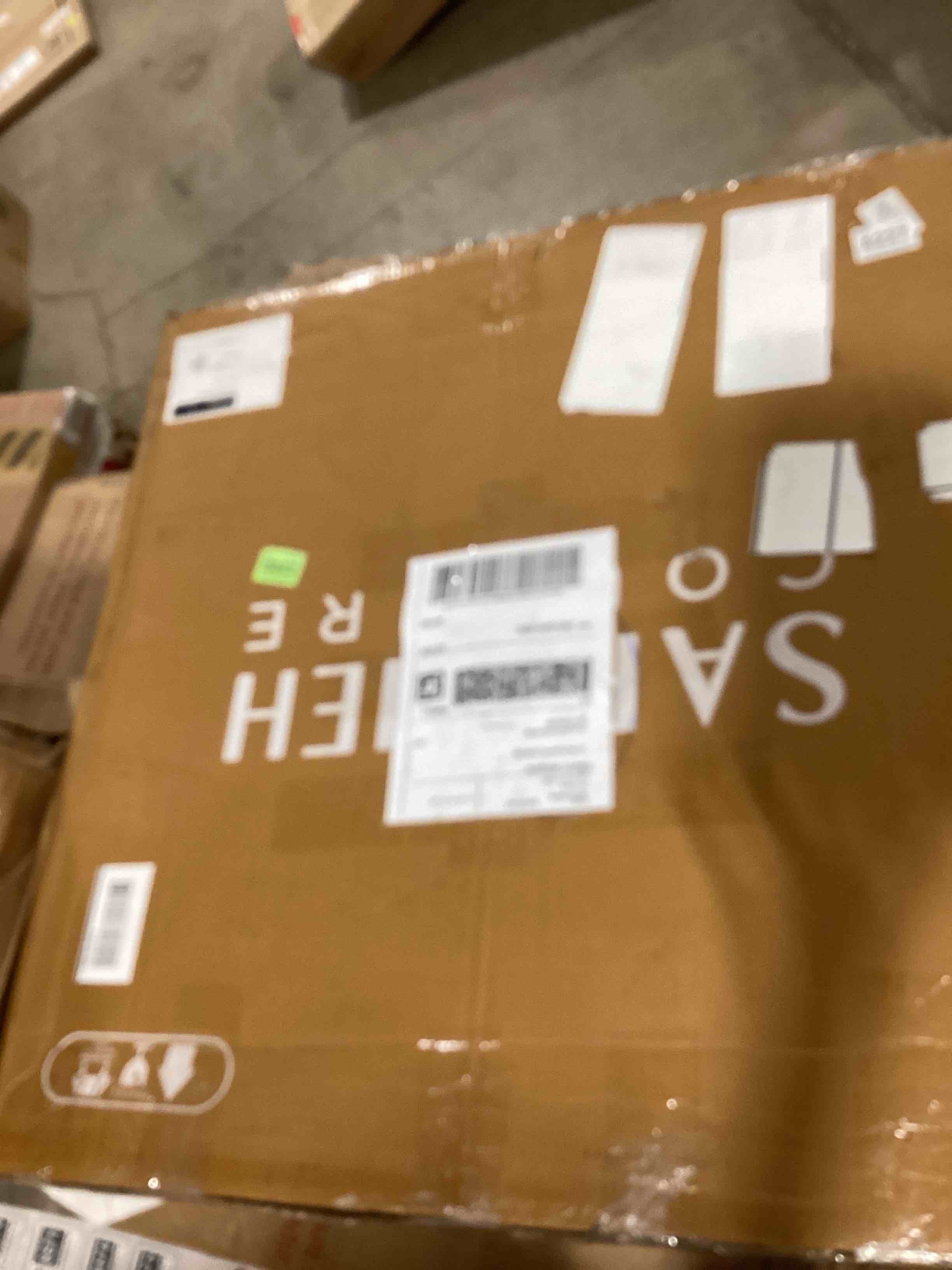 https://s3.amazonaws.com/lotting-images-prod/bidfta/GRA2588573_1750338017284.jpeg