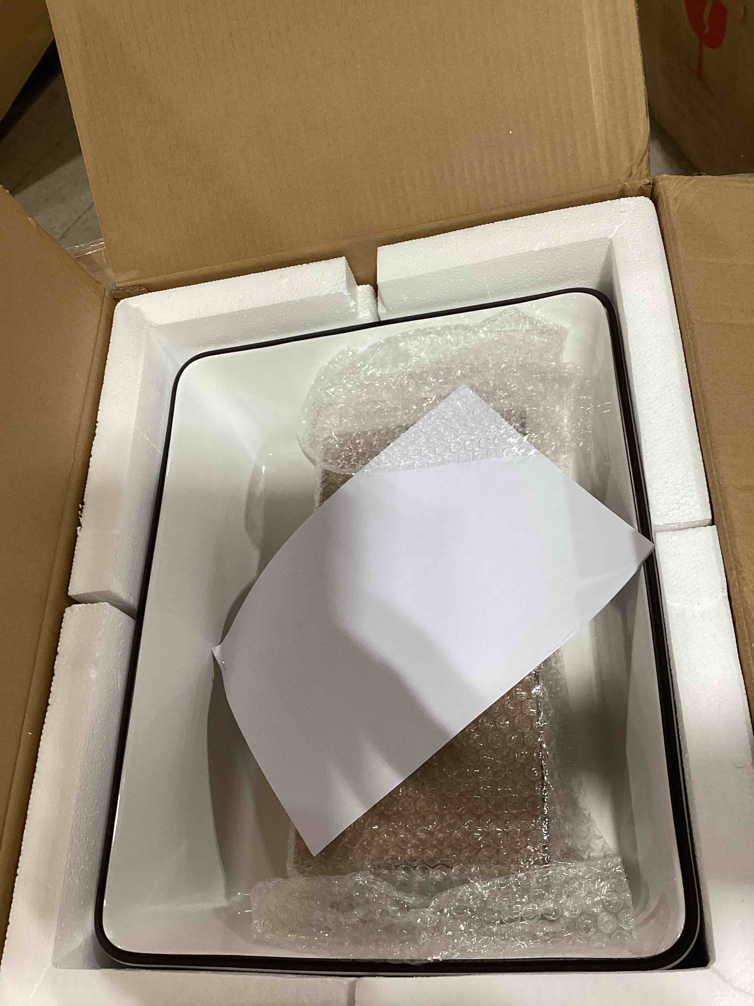 https://s3.amazonaws.com/lotting-images-prod/bidfta/GRA2588574_1750337919372.jpeg