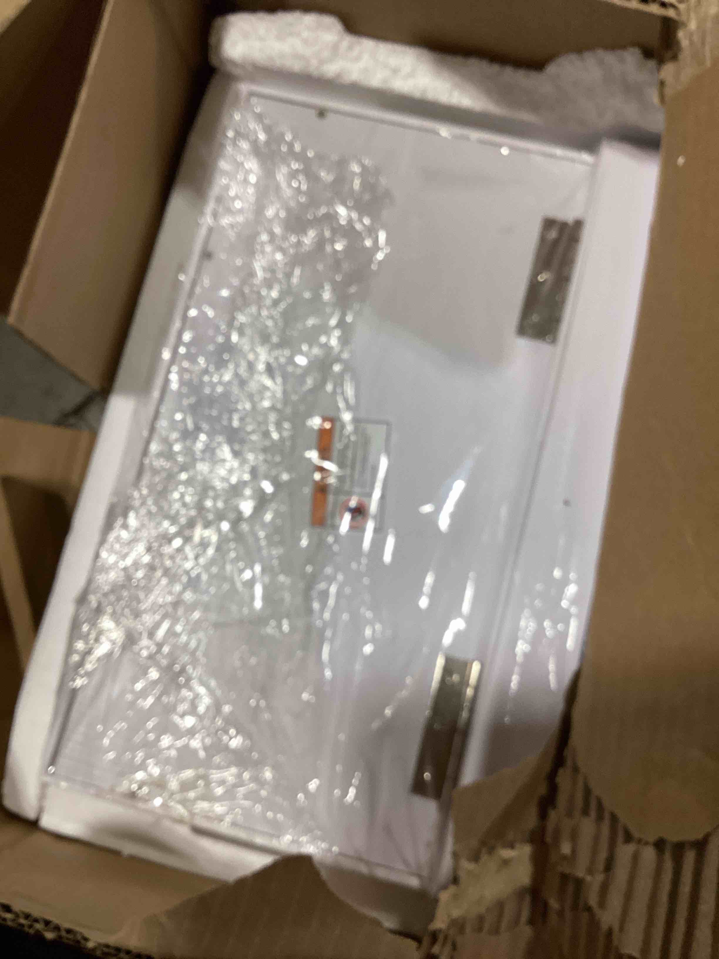 https://s3.amazonaws.com/lotting-images-prod/bidfta/GRA2588624_1750348840460.jpeg