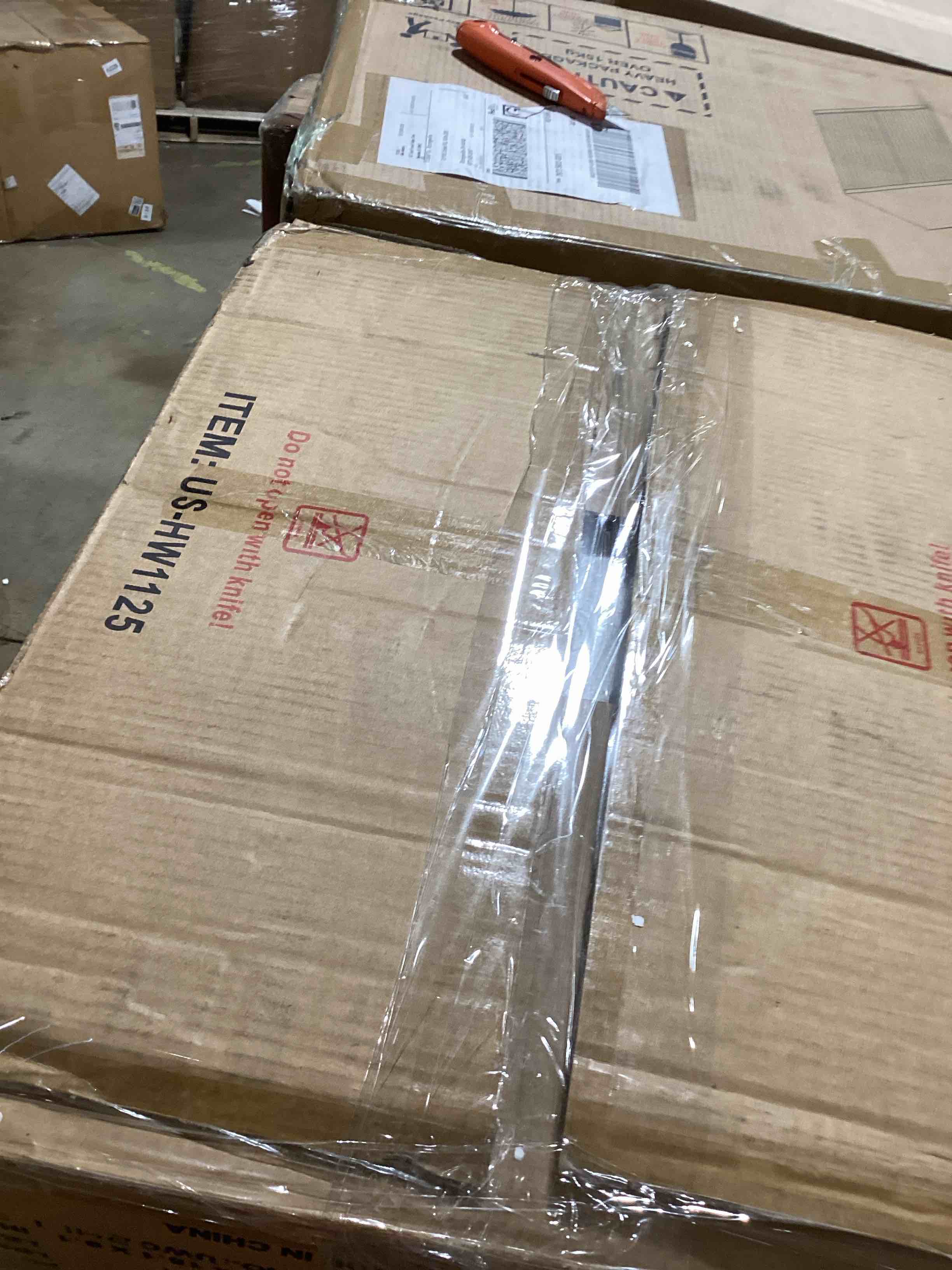 https://s3.amazonaws.com/lotting-images-prod/bidfta/GRA2588646_1750354687540.jpeg