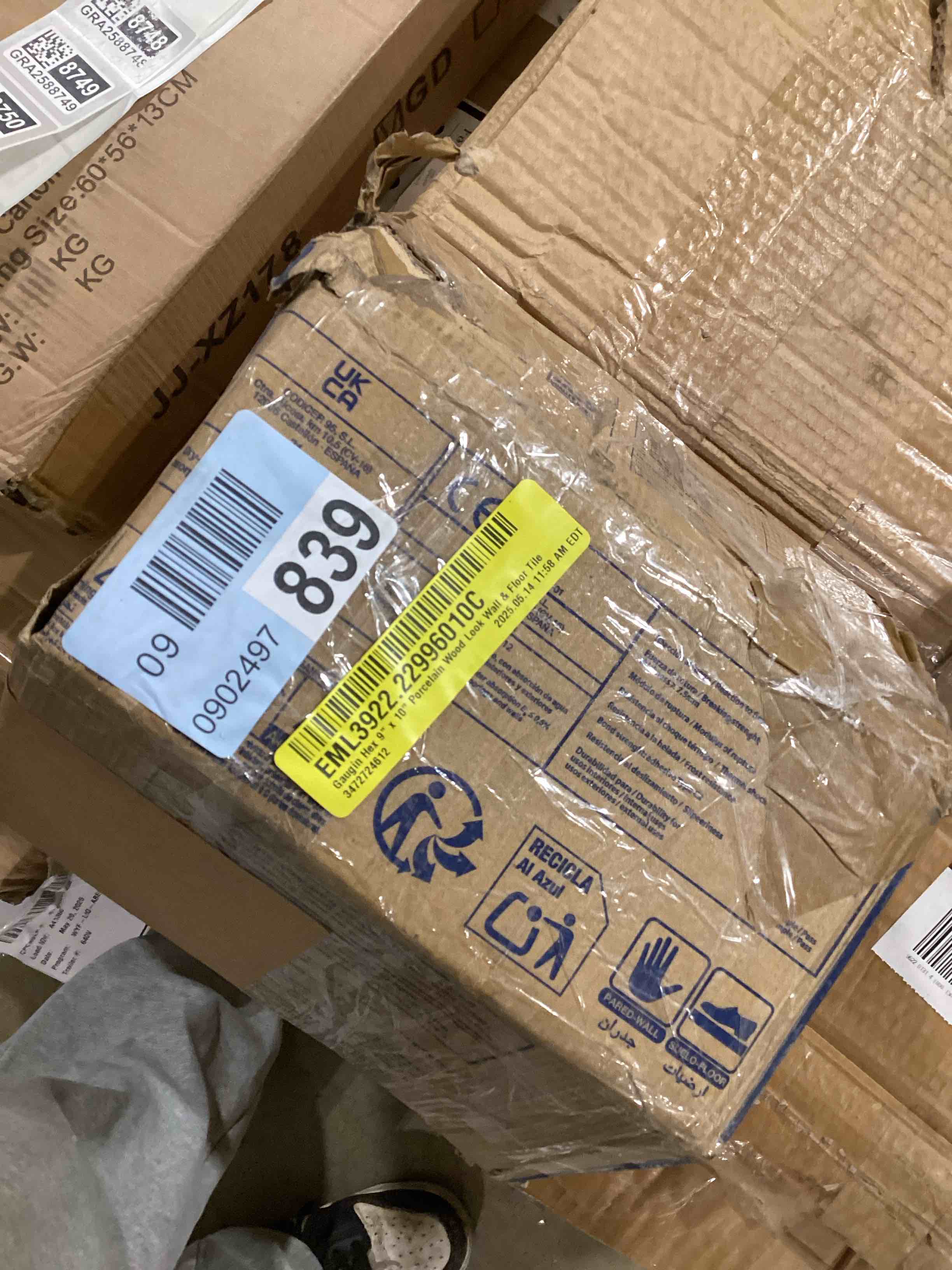 https://s3.amazonaws.com/lotting-images-prod/bidfta/GRA2588747_1750432935944.jpeg