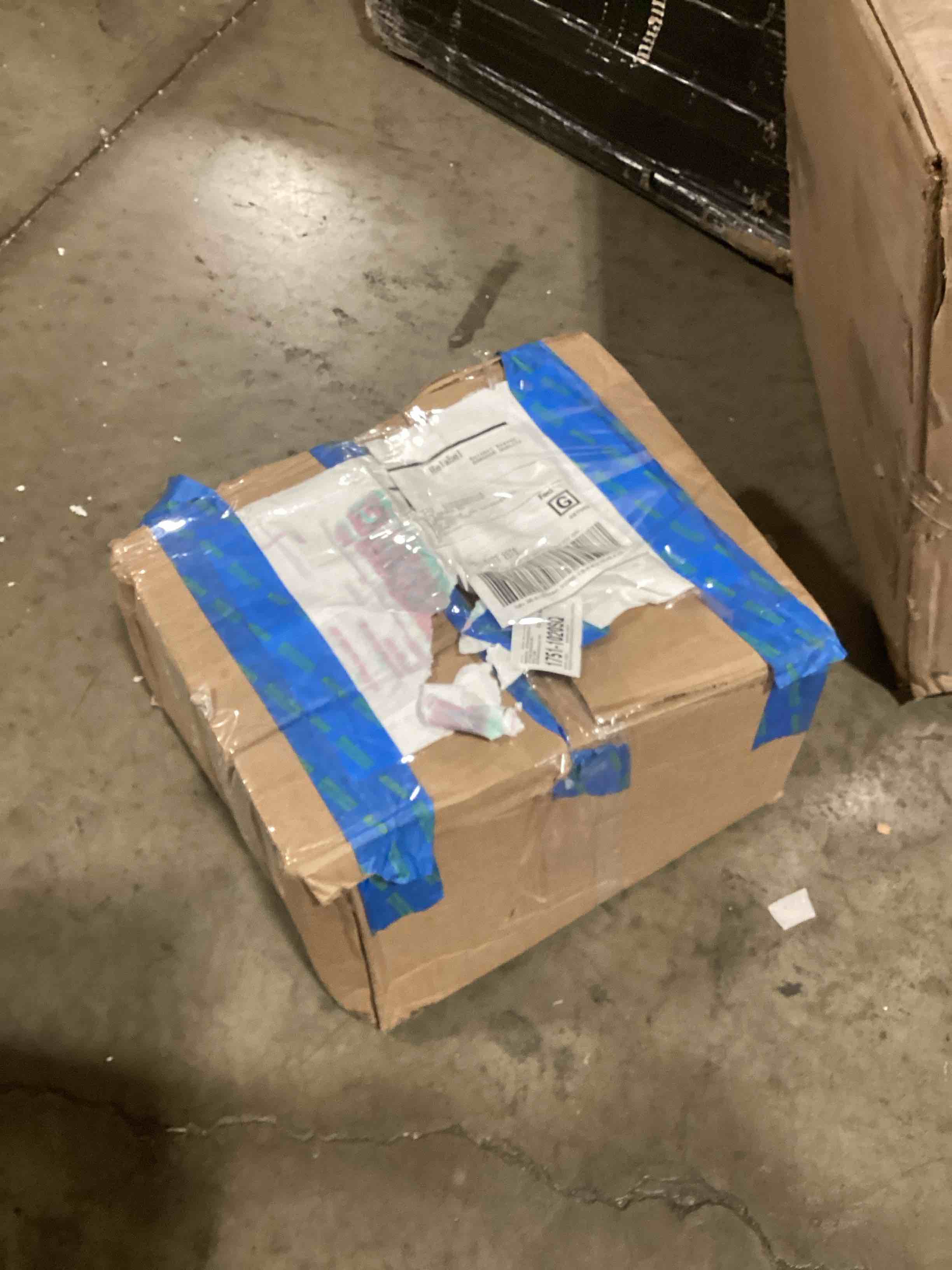 https://s3.amazonaws.com/lotting-images-prod/bidfta/GRA2588836_1750681861195.jpeg