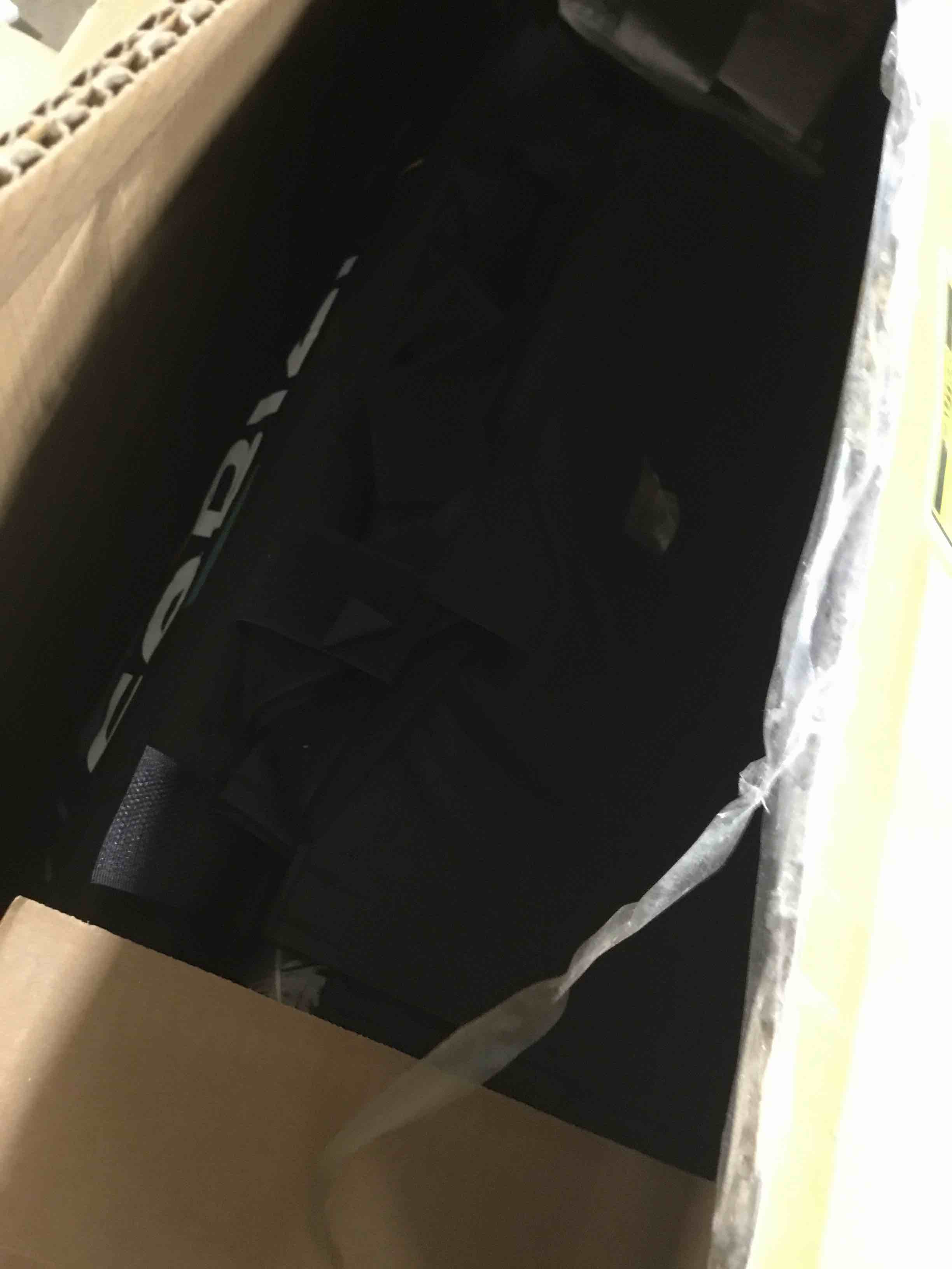 https://s3.amazonaws.com/lotting-images-prod/bidfta/GRA2588875_1750687880320.jpeg