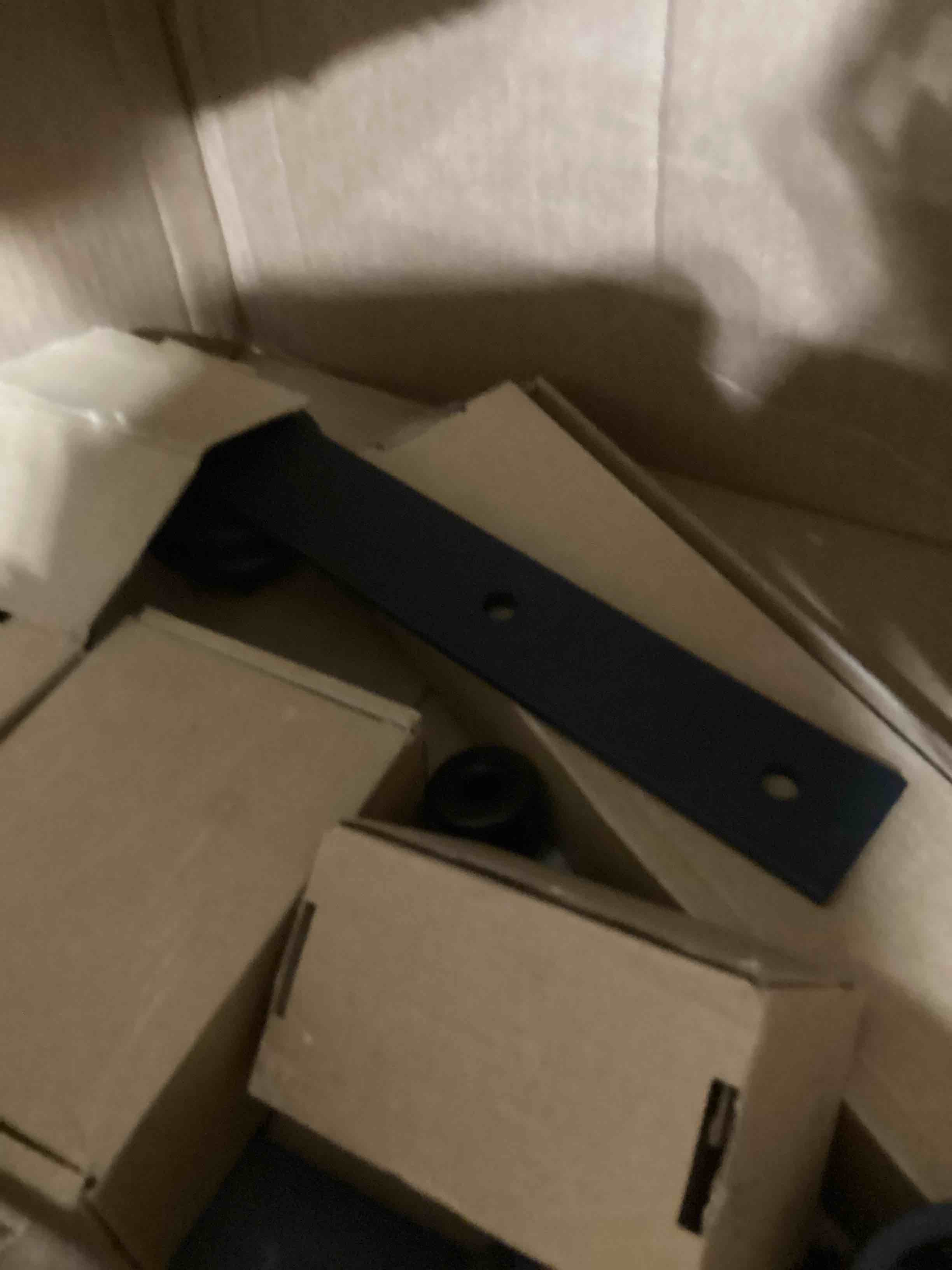 https://s3.amazonaws.com/lotting-images-prod/bidfta/GRA2589010_1750774987482.jpeg