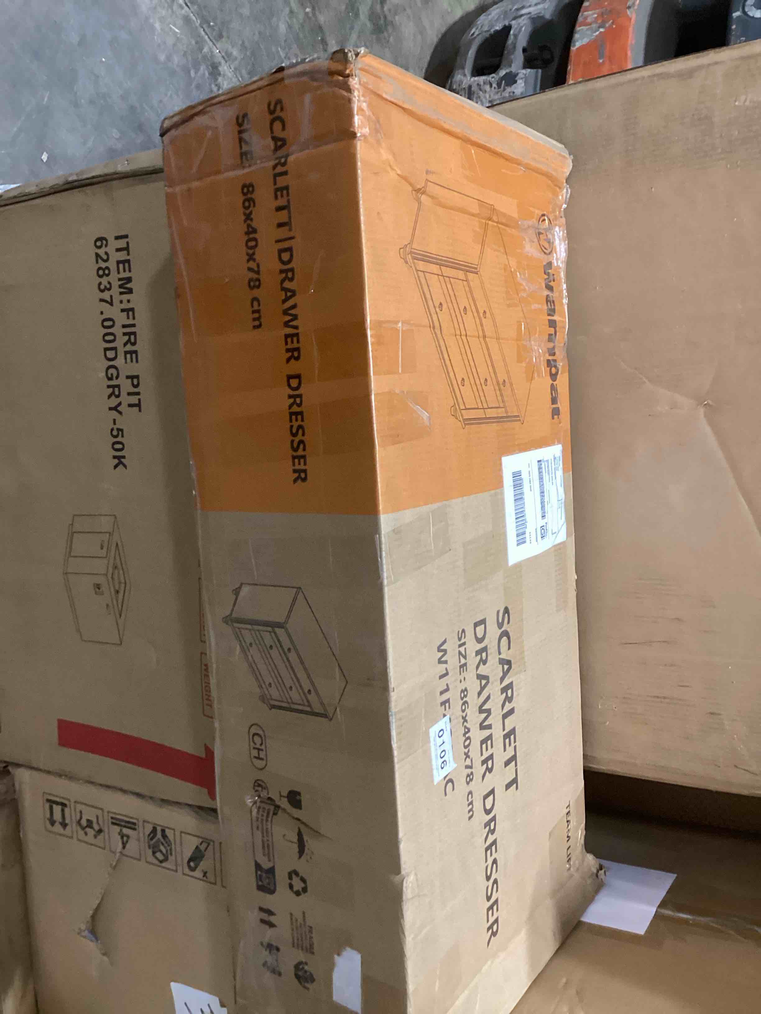 https://s3.amazonaws.com/lotting-images-prod/bidfta/GRA2589083_1750851437362.jpeg