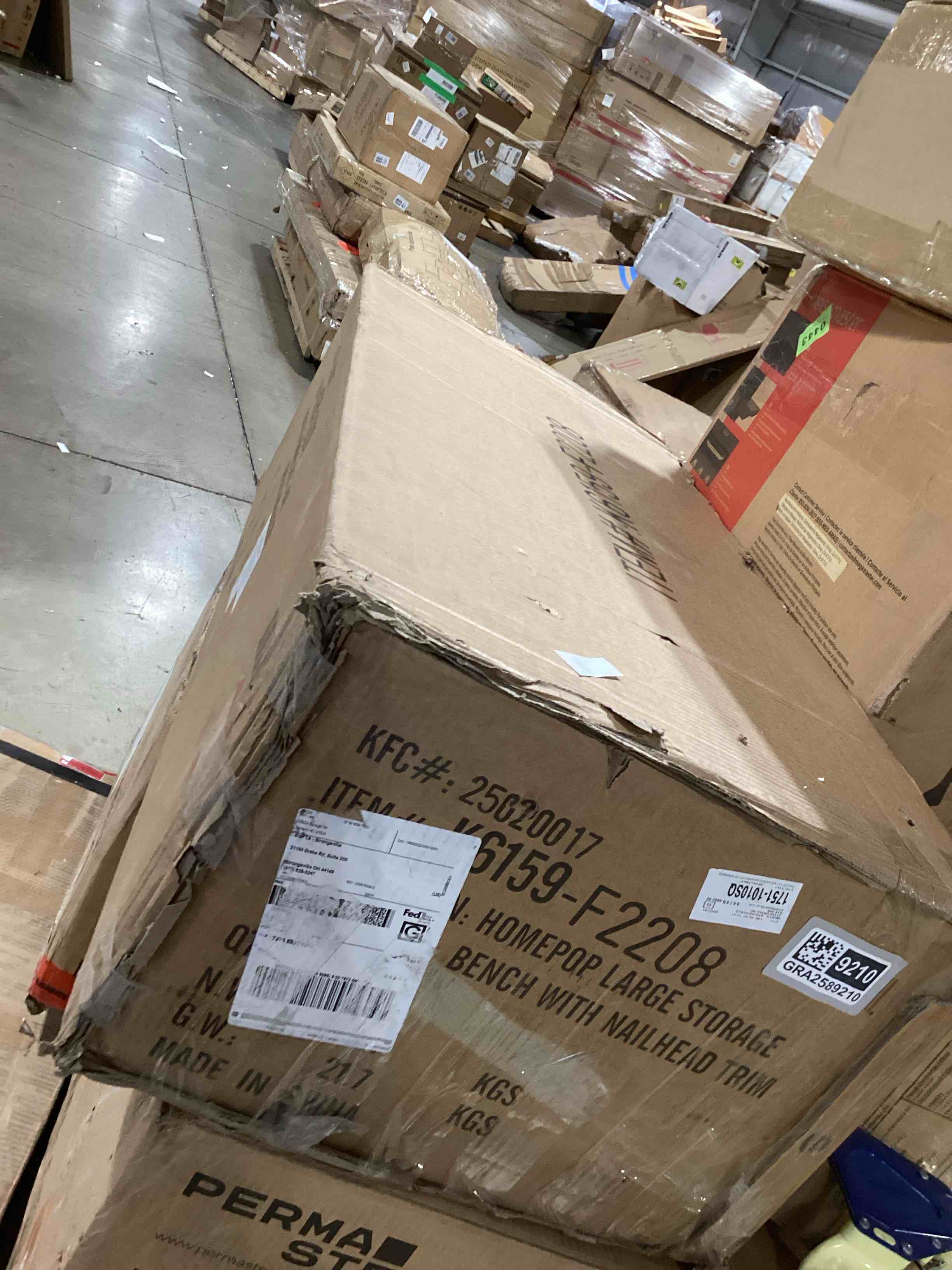 https://s3.amazonaws.com/lotting-images-prod/bidfta/GRA2589226_1750947774920.jpeg