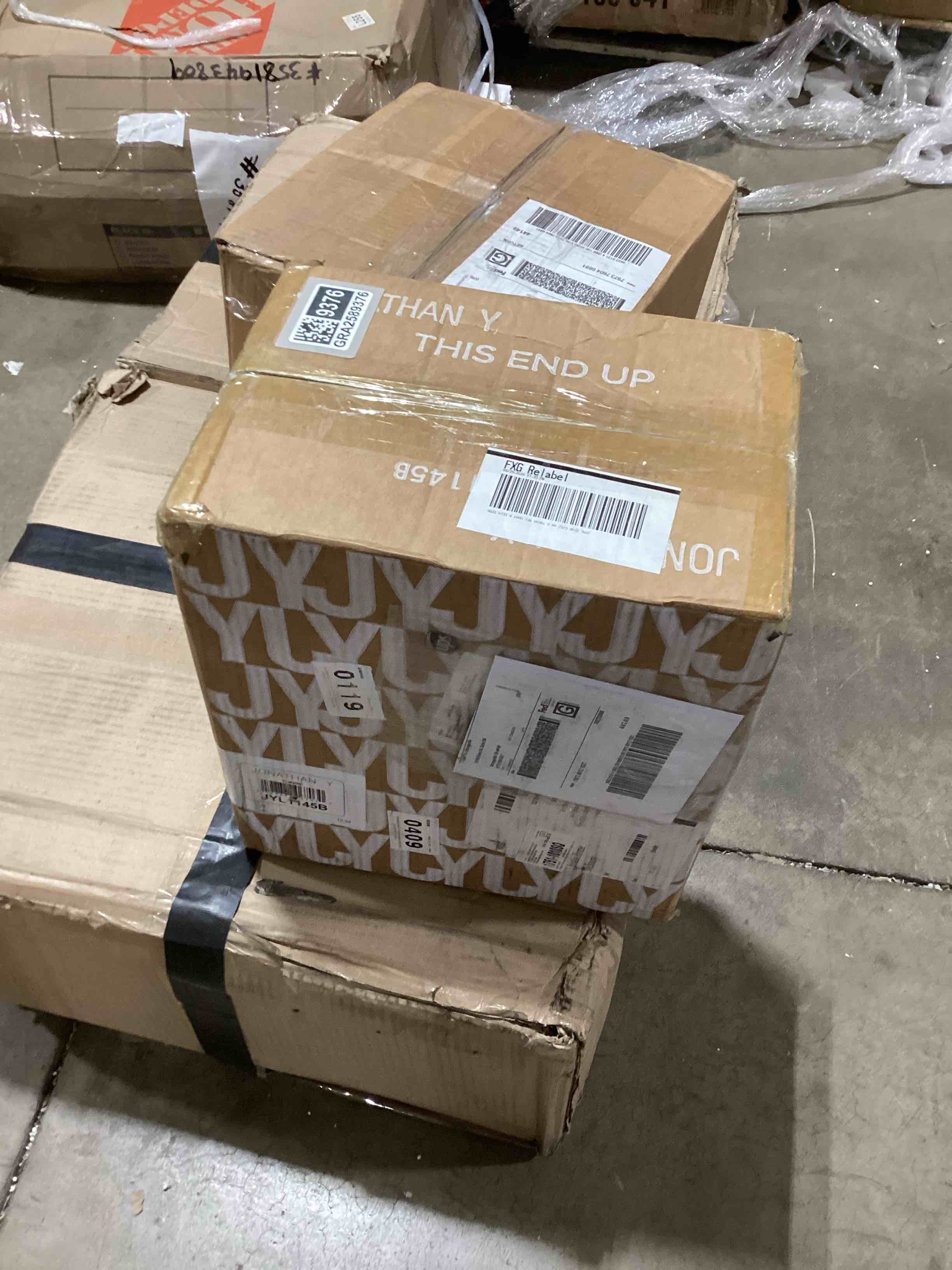 https://s3.amazonaws.com/lotting-images-prod/bidfta/GRA2589376_1751107345554.jpeg