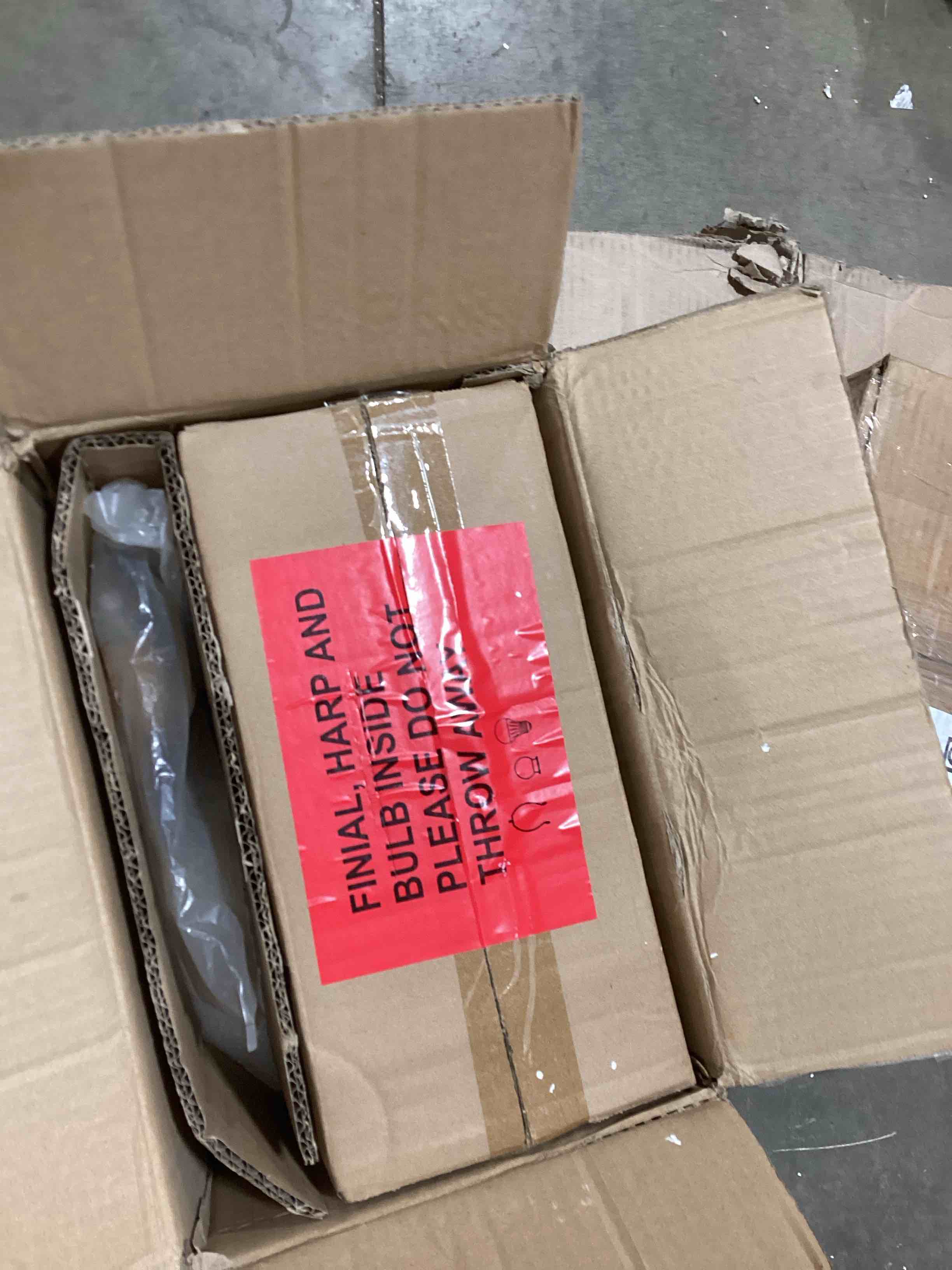 https://s3.amazonaws.com/lotting-images-prod/bidfta/GRA2589376_1751107376594.jpeg