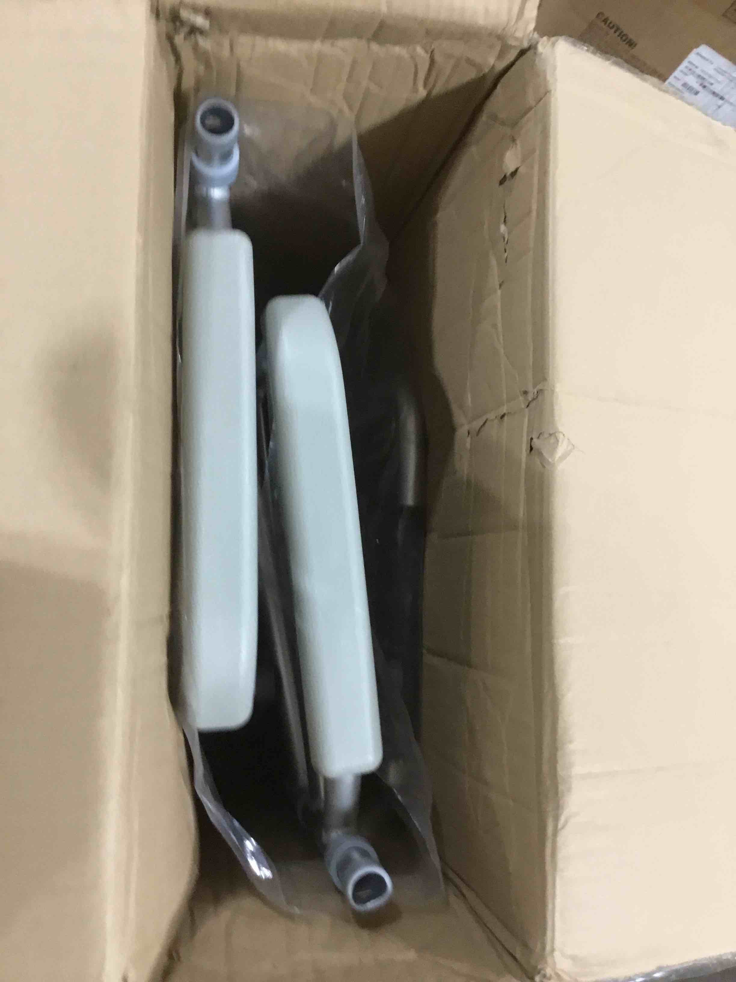 https://s3.amazonaws.com/lotting-images-prod/bidfta/GRA2589445_1751293272462.jpeg