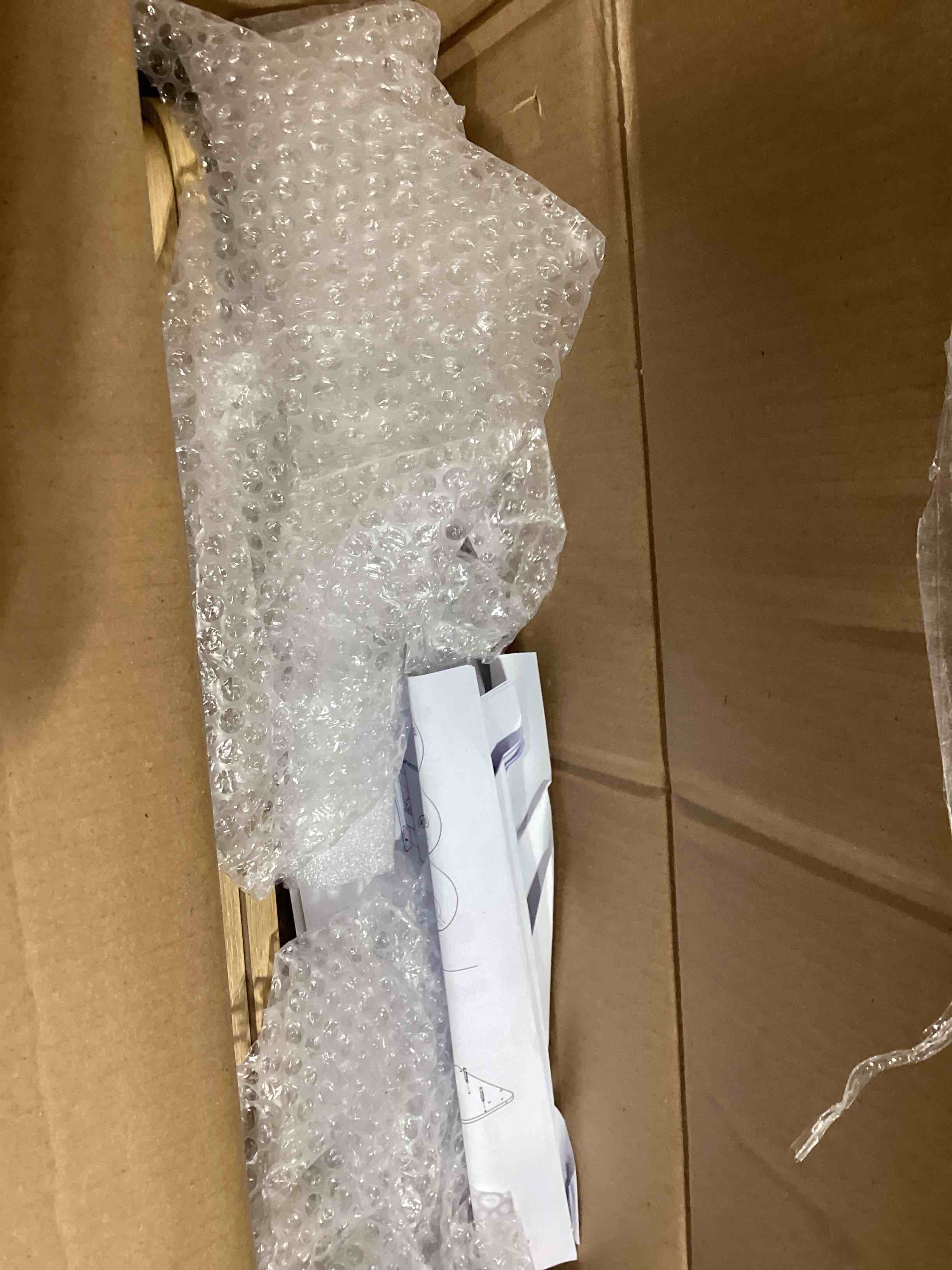 https://s3.amazonaws.com/lotting-images-prod/bidfta/GRA2589488_1751305841587.jpeg