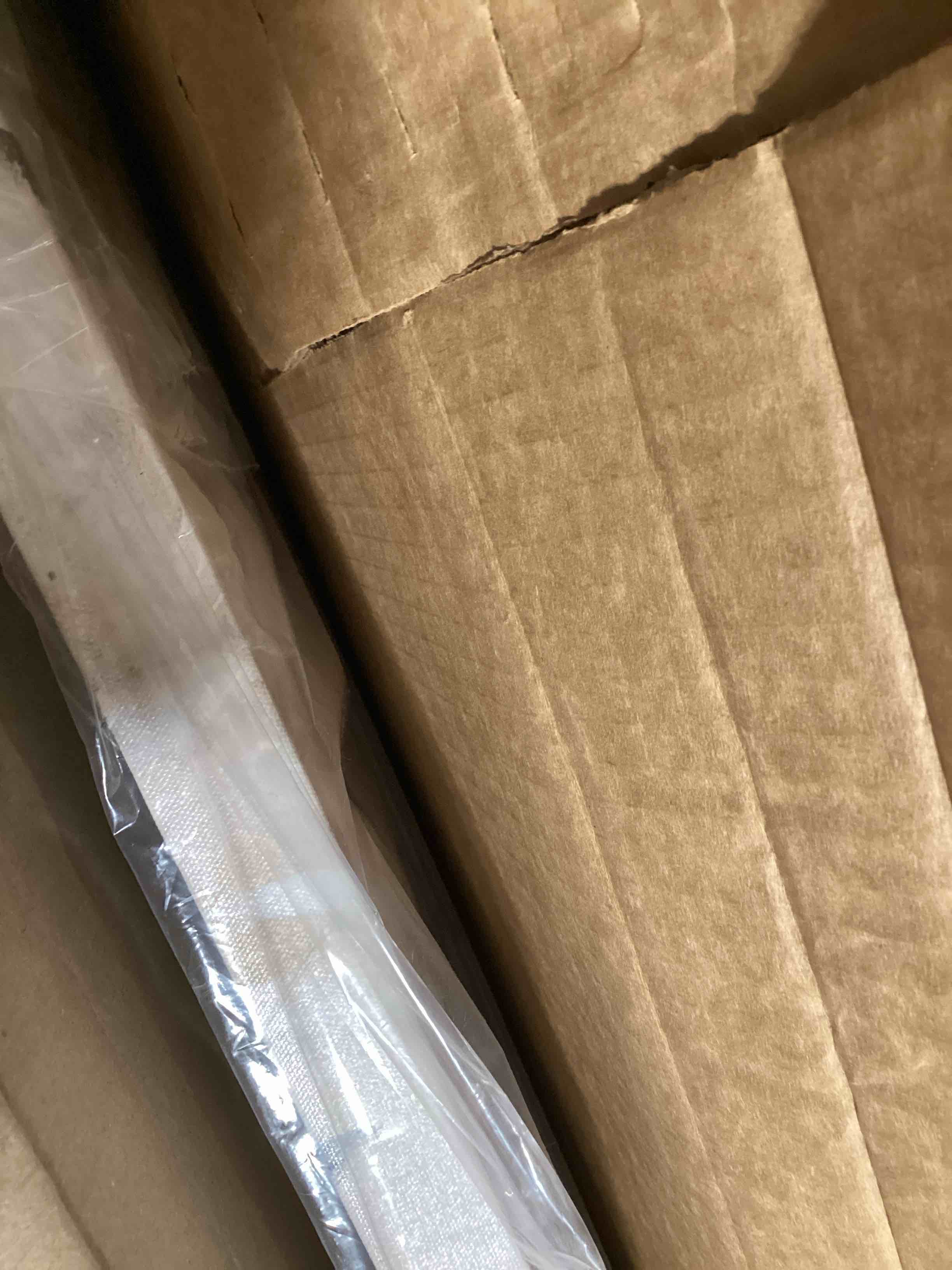 https://s3.amazonaws.com/lotting-images-prod/bidfta/GRA2589631_1751463795831.jpeg