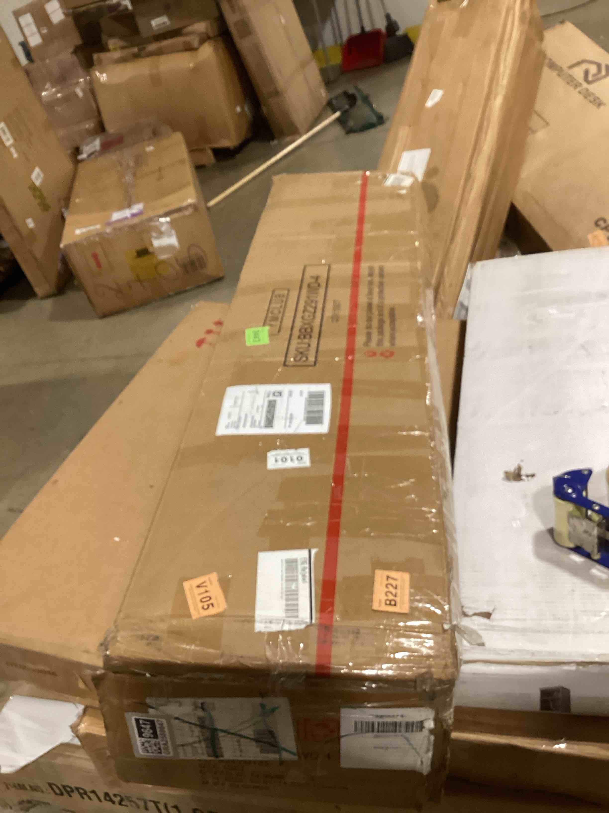 https://s3.amazonaws.com/lotting-images-prod/bidfta/GRA2589647_1751465427305.jpeg