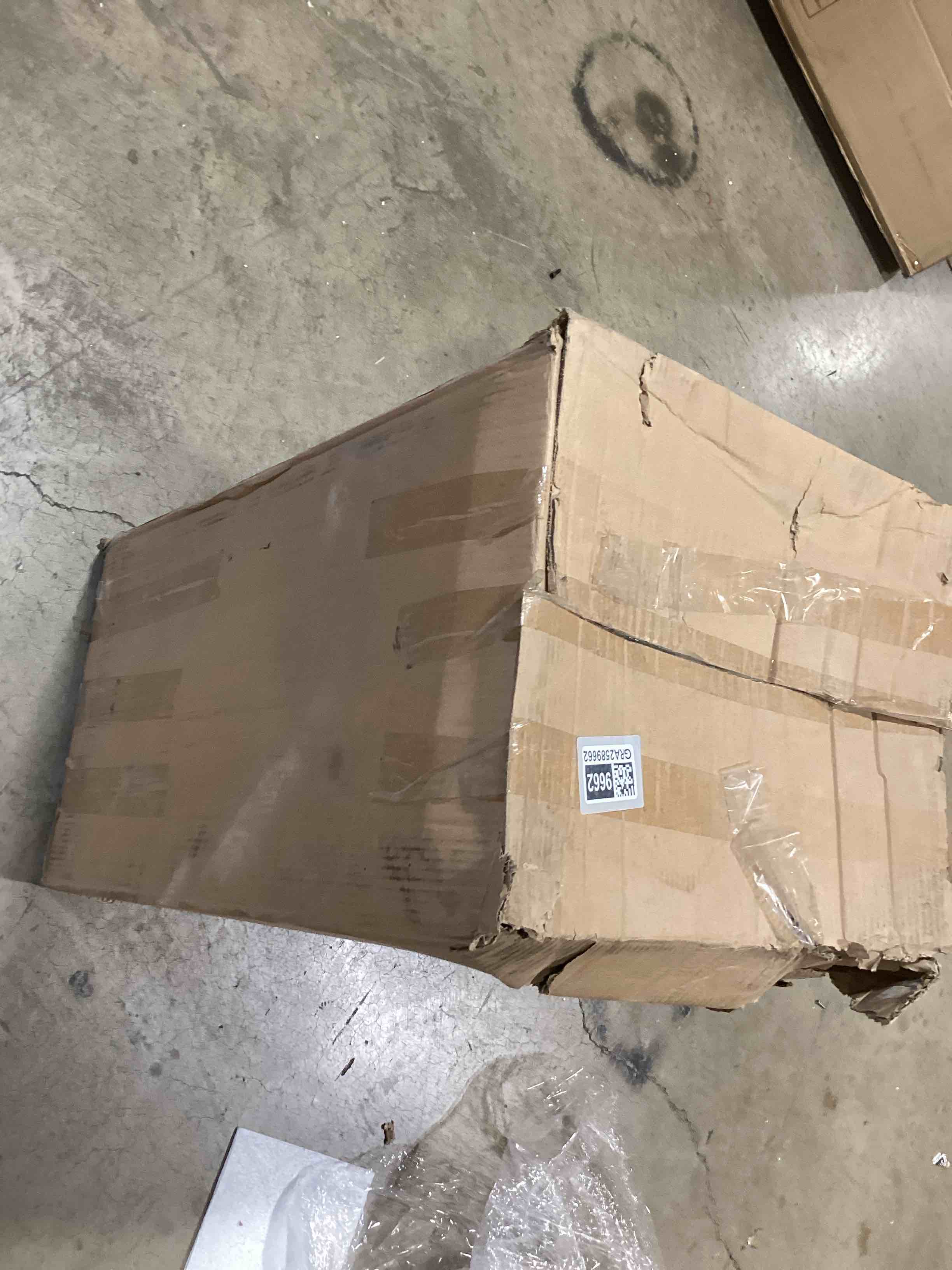 https://s3.amazonaws.com/lotting-images-prod/bidfta/GRA2589662_1751477242664.jpeg